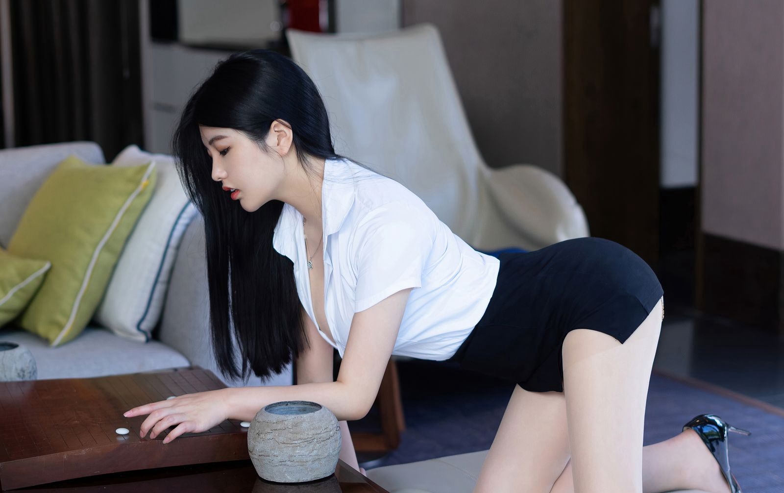 超高顏值嫩妹子性感超大巨乳制服誘惑微胖女神