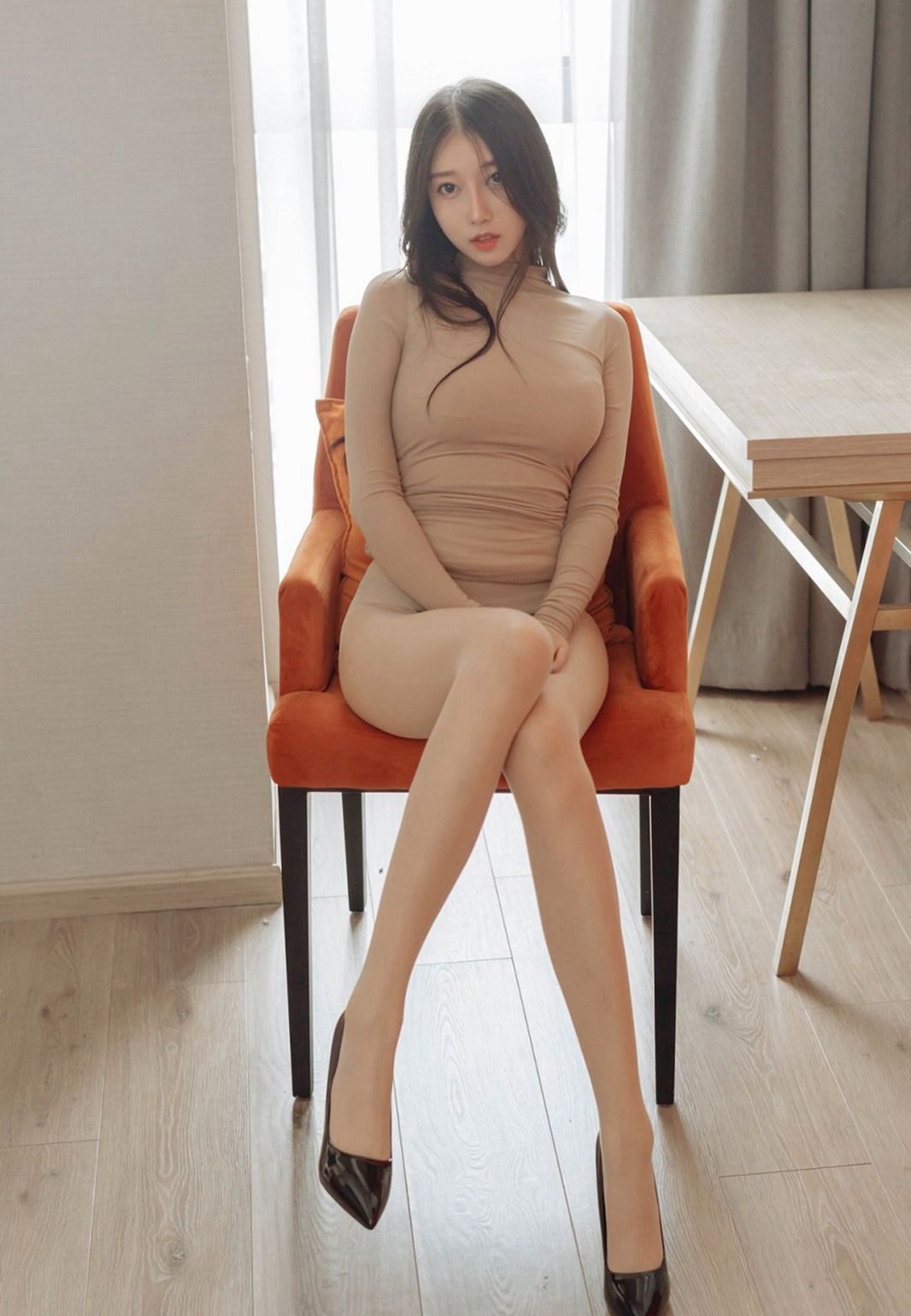 玥兒玥er豐滿大乳大屁股超美肉絲襪美腿高跟美少婦