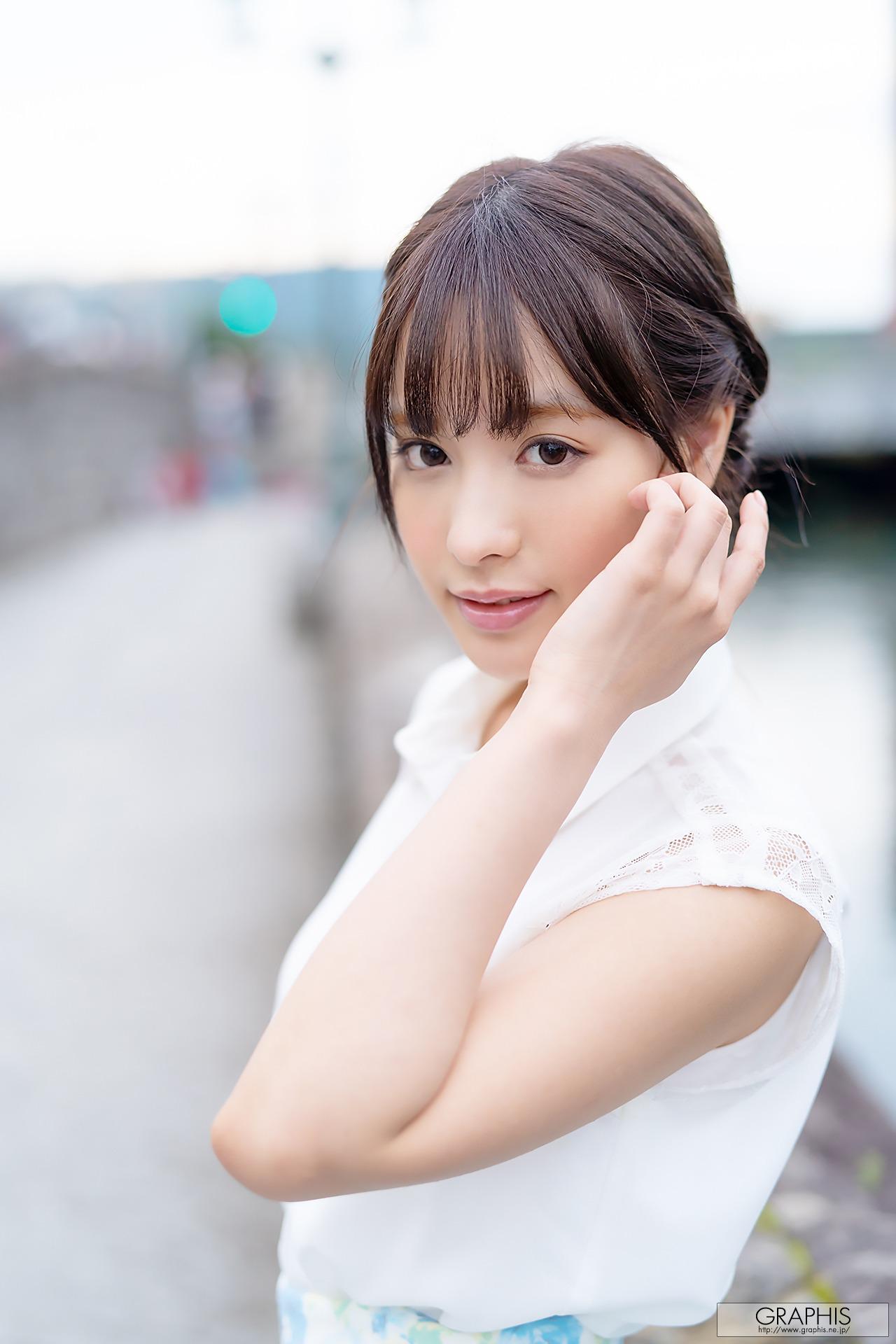 Graphis Kana Momonogi Winter Special Sign 121P