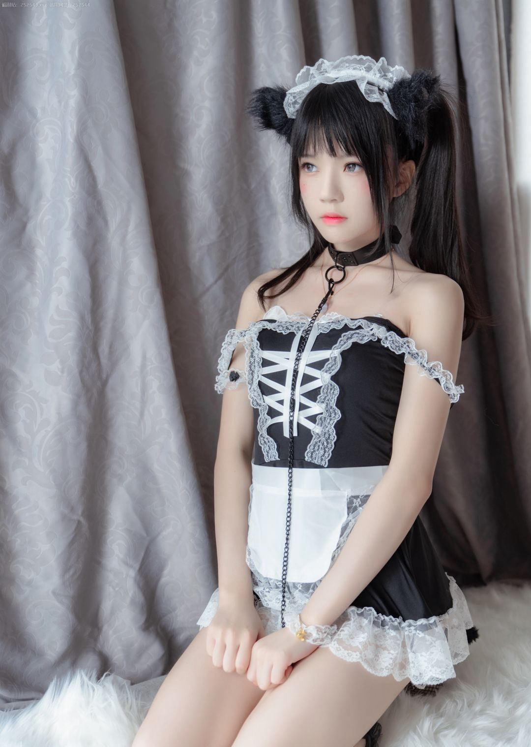 網襪白嫩美腿女僕裝櫻桃喵2020最新圖片誘惑大尺度COSPLAY高清