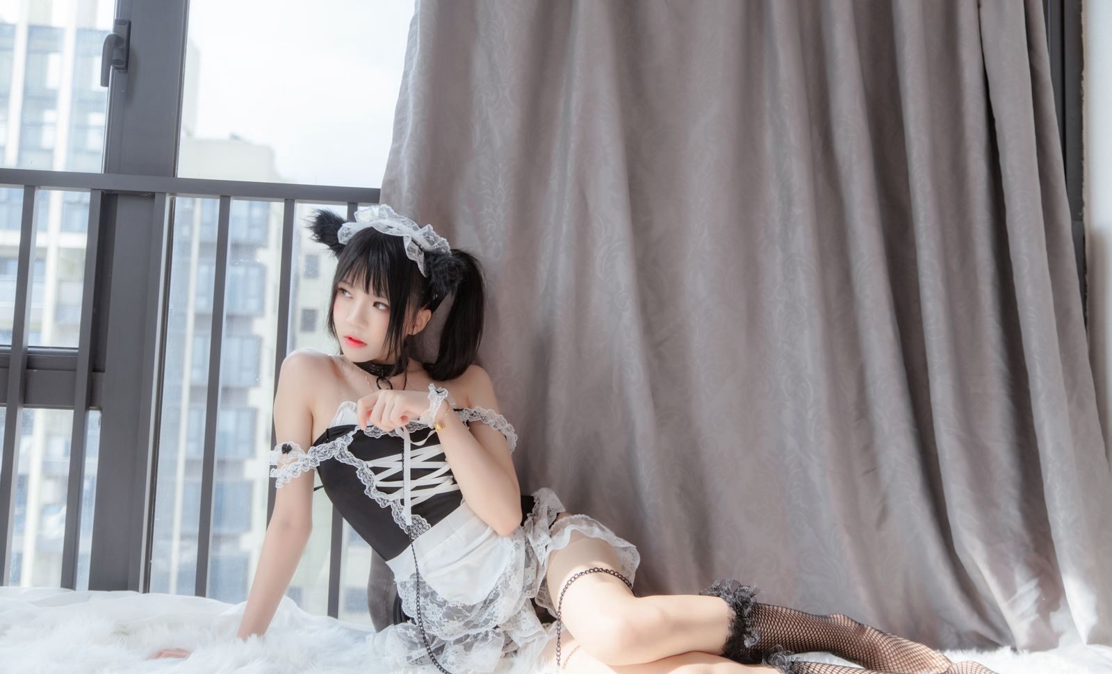 Fishnet Stockings, Fair and Tender Beautiful Legs, Maid Outfit, Sakura To Meow, 2020 Latest Tempting Large-Scale COSPLAY High-Definition Pictures