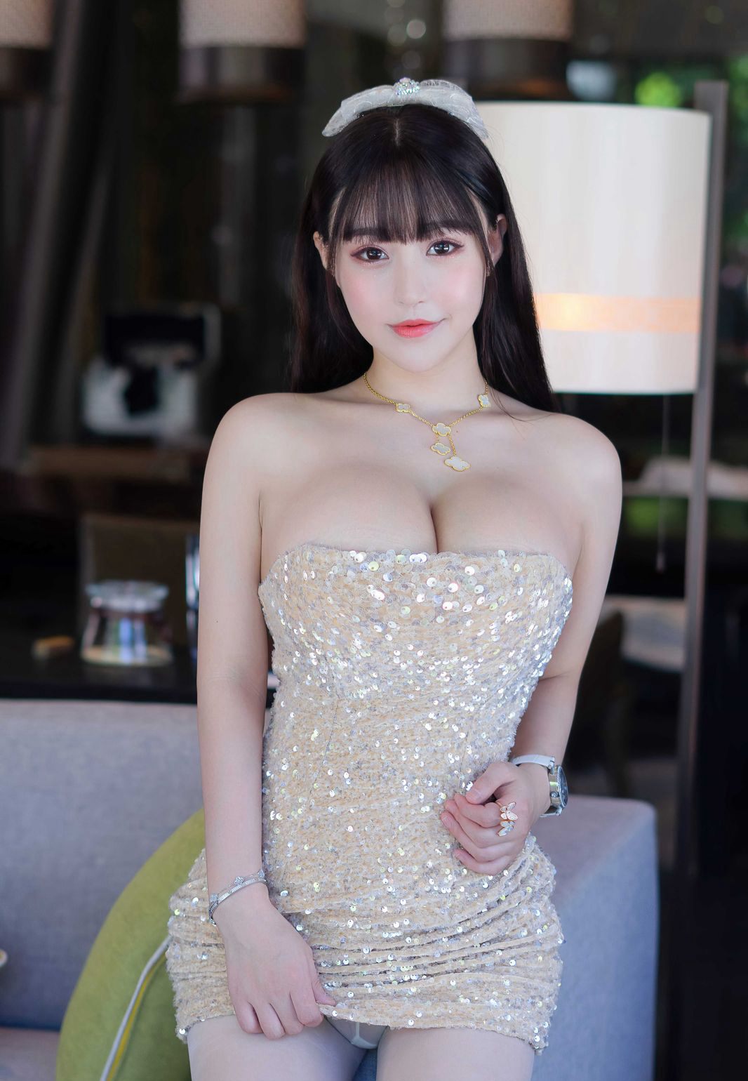 จู เค่อร์ เซ็กซี่ คู่หน้าอกขาวเนียน เย้ายวน ท่า กระตุ้น ตั้งตรง ความคมชัดสูง ชุดภาพร่างกายมนุษย์