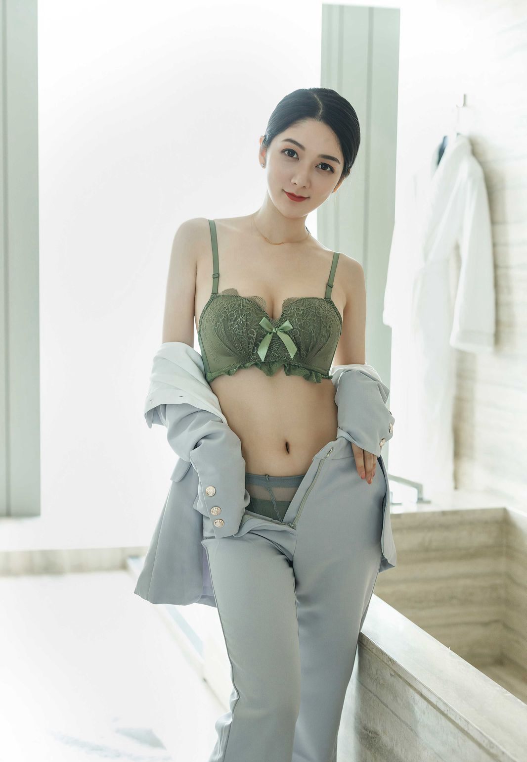 Ai Mi She Angela Xiao Reba 2020 Premium Gray Stockings Jade Feet Thong Plump Buttocks