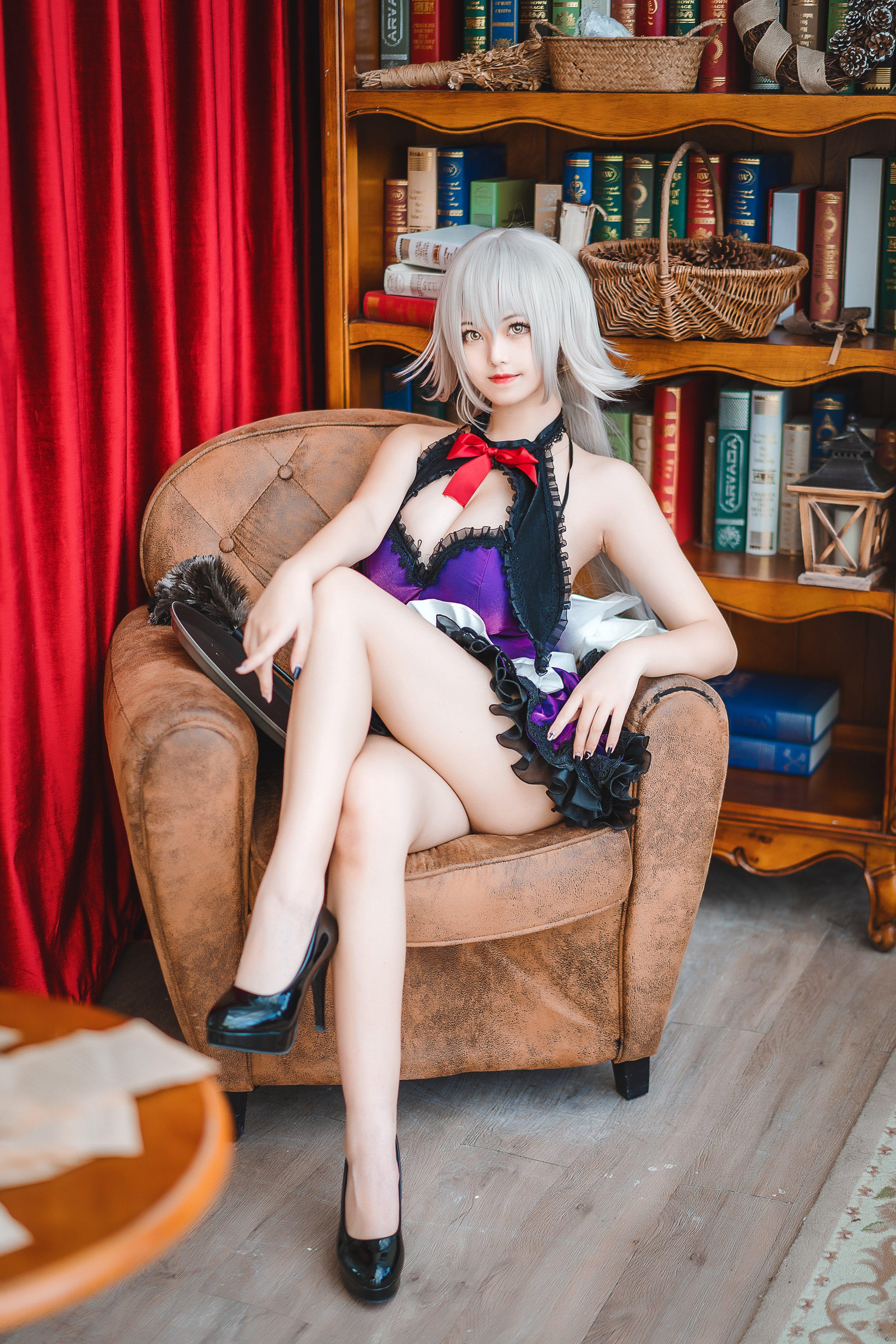 蜜汁猫裘 Vol.046: ジャンヌ・ダルク メイド 40P
