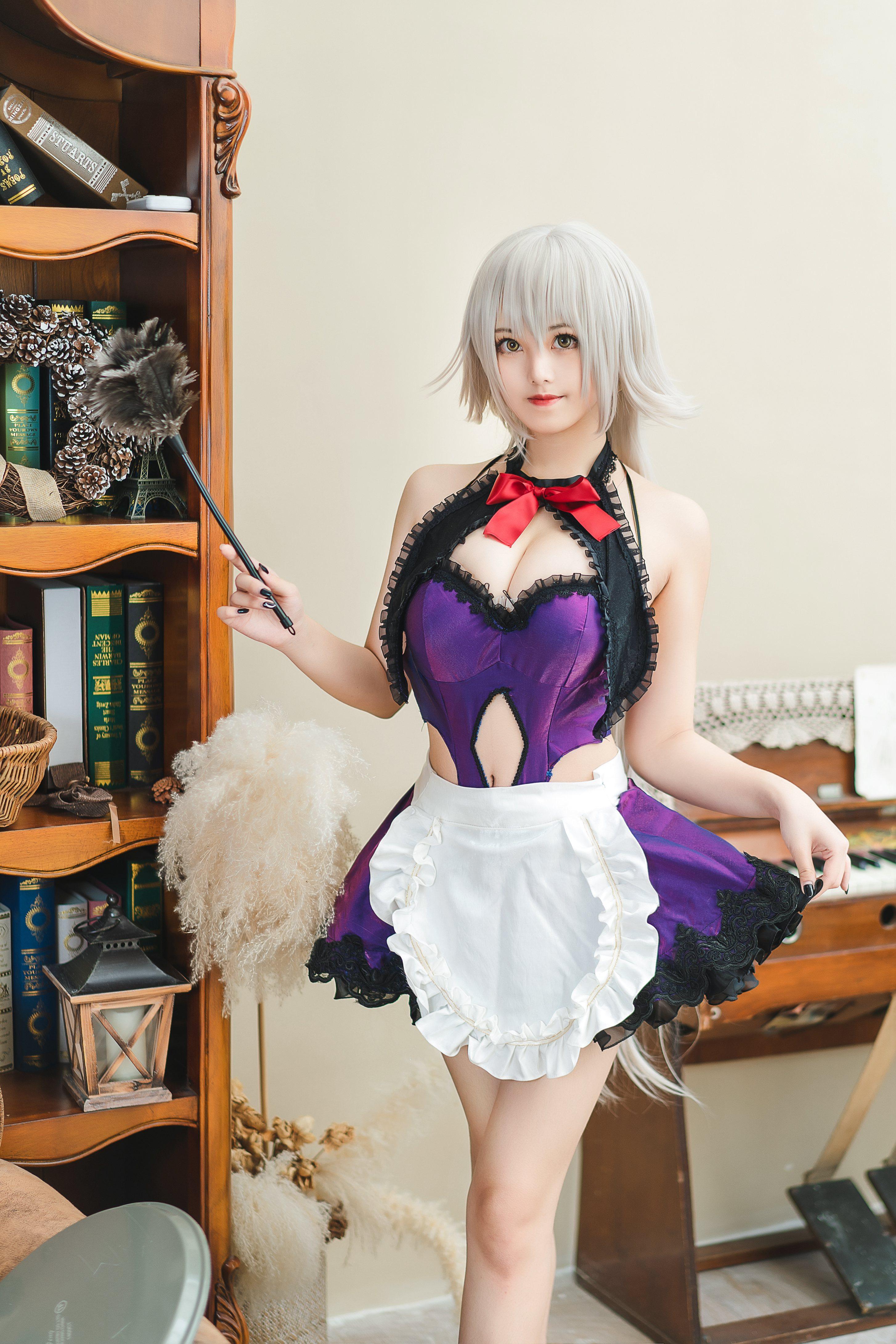 Honey Cat Qiu Vol.046: Joan of Arc Maid 40P