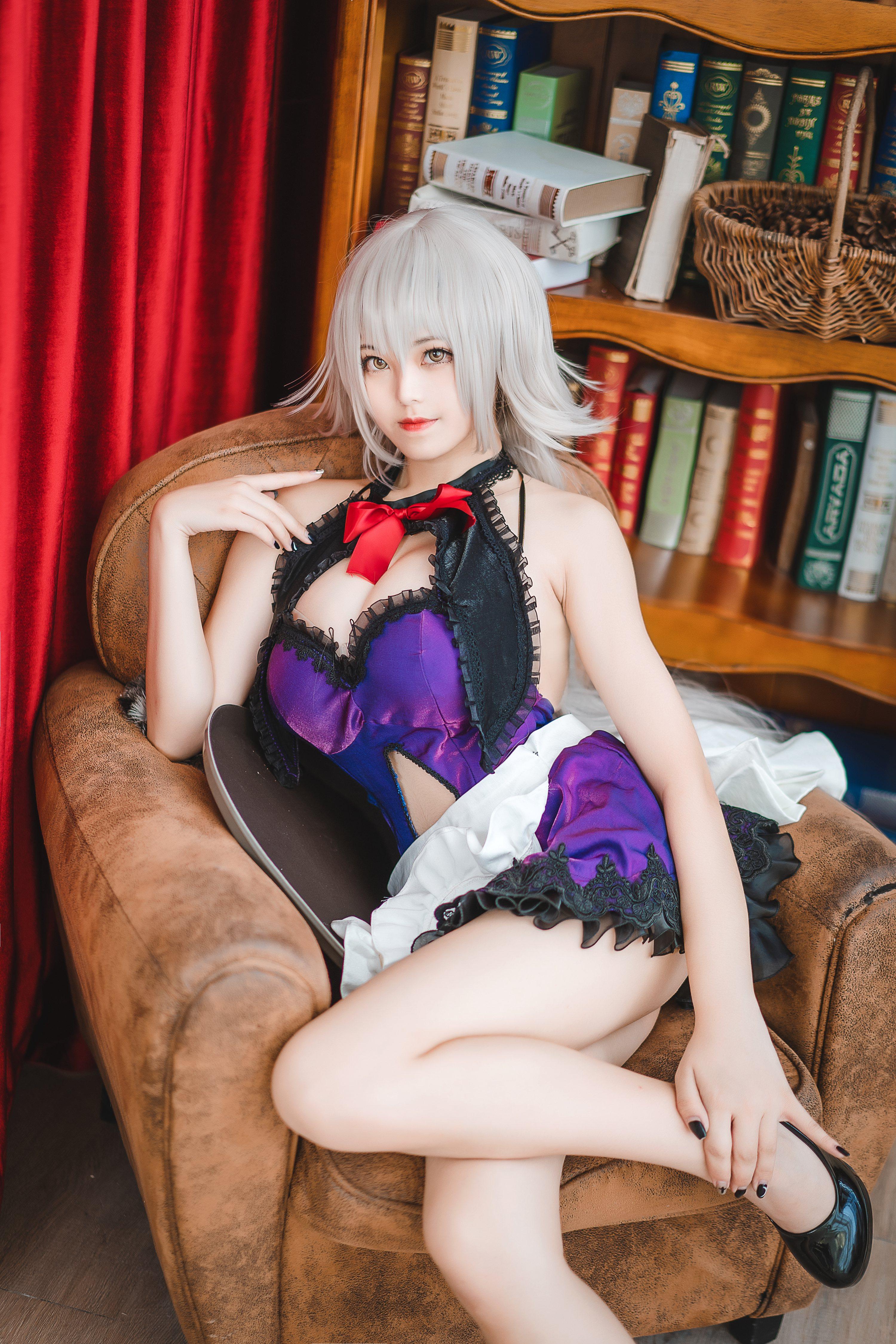 蜜汁猫裘 Vol.046: ジャンヌ・ダルク メイド 40P