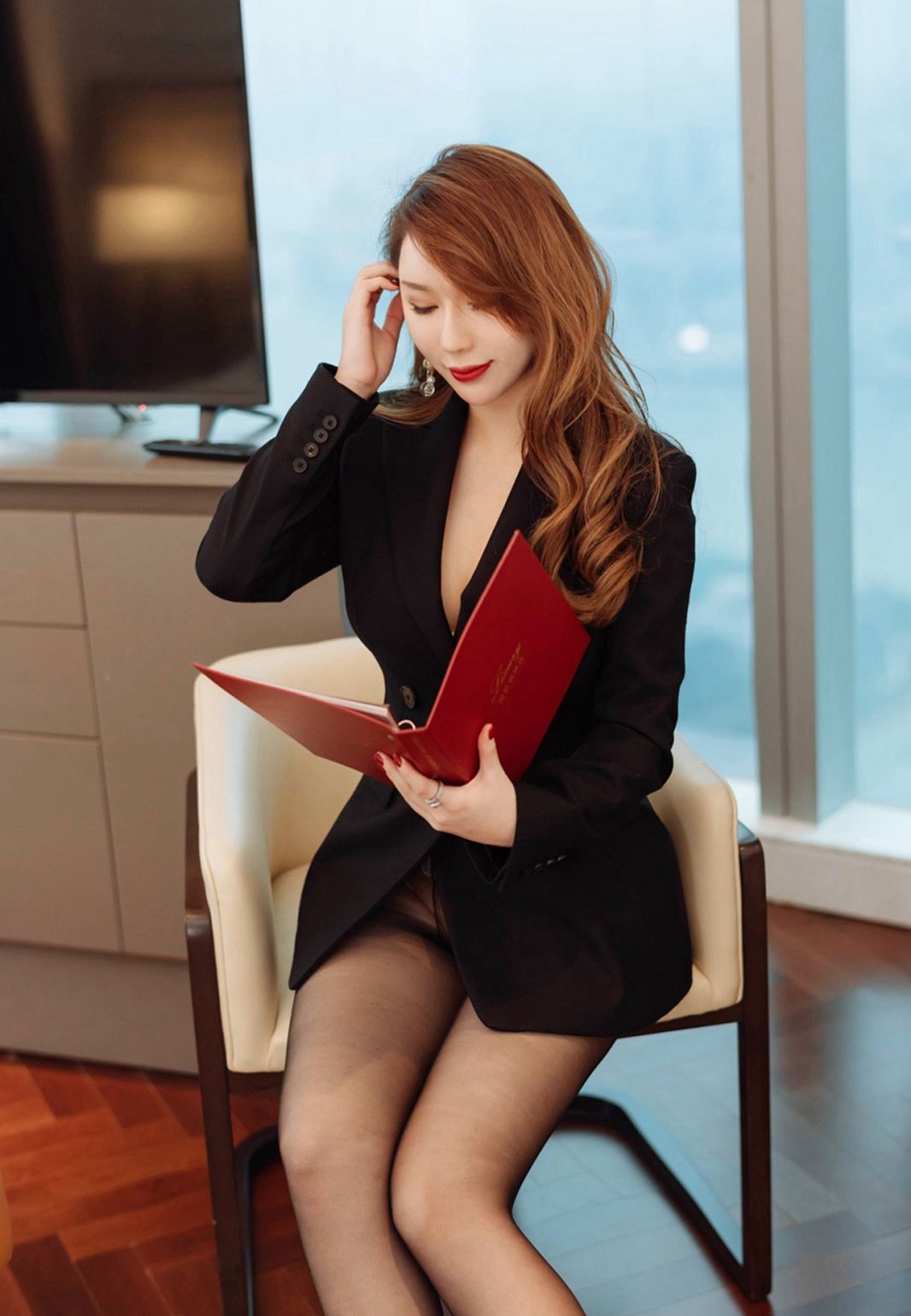 Bộ sưu tập ảnh HD mới nhất 2020 của Eunice Egg: Đồng phục quyến rũ, Vớ đen, Cơ thể đầy đặn
