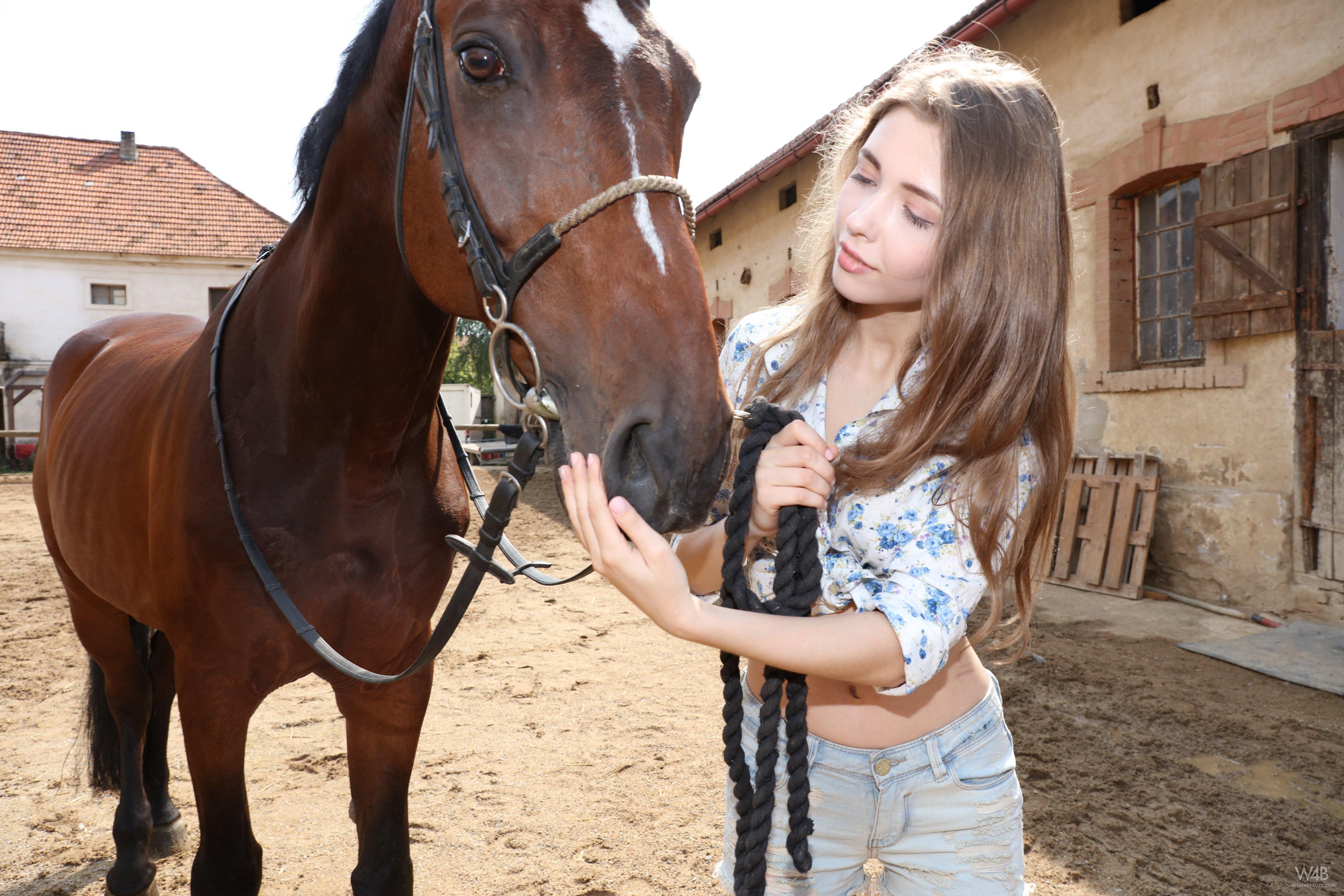 Milla Azul - HORSE LOVER 89P