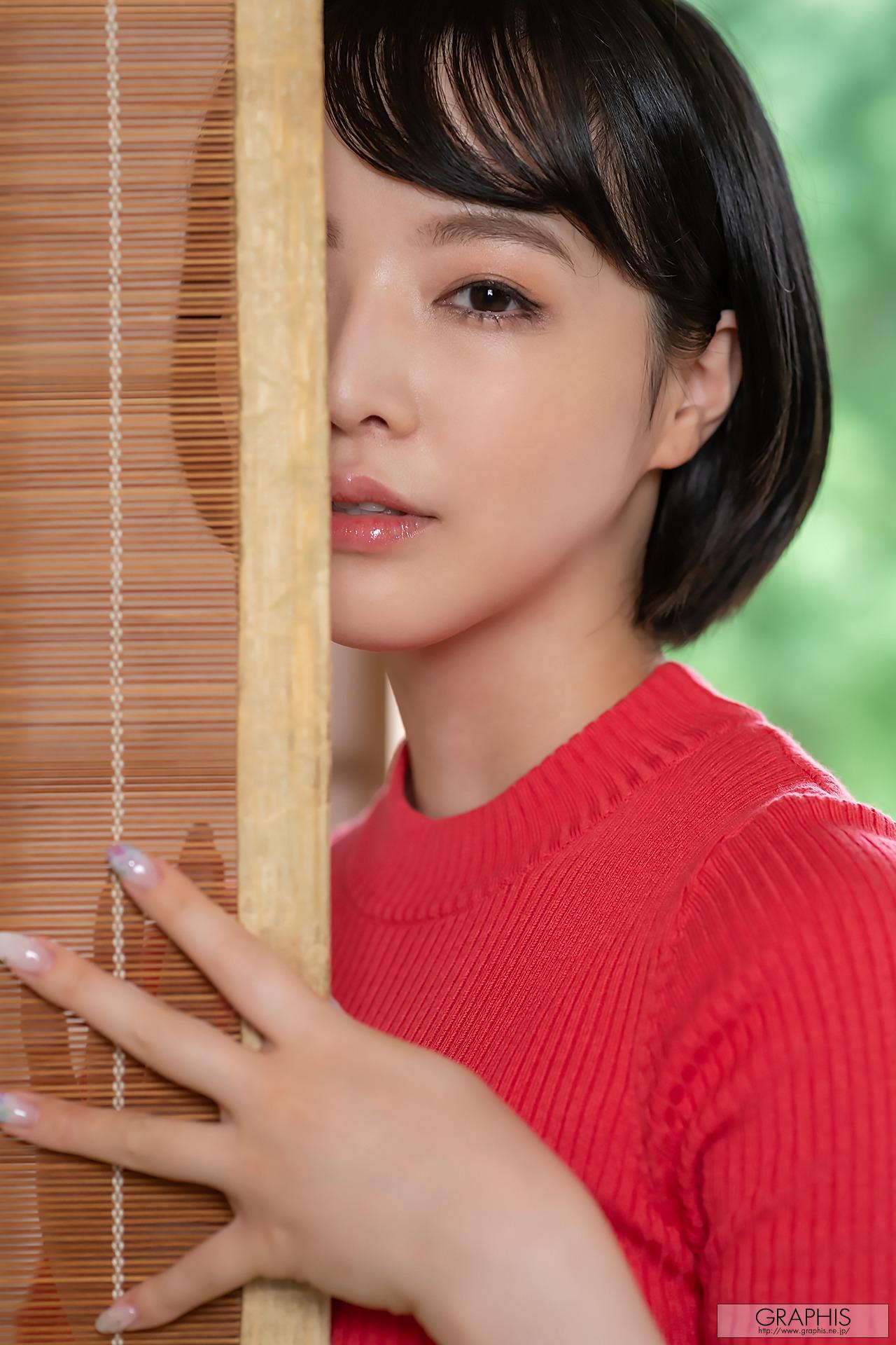 Graphis] First Gravure – Tsubaki Sannomiya [160 Pages