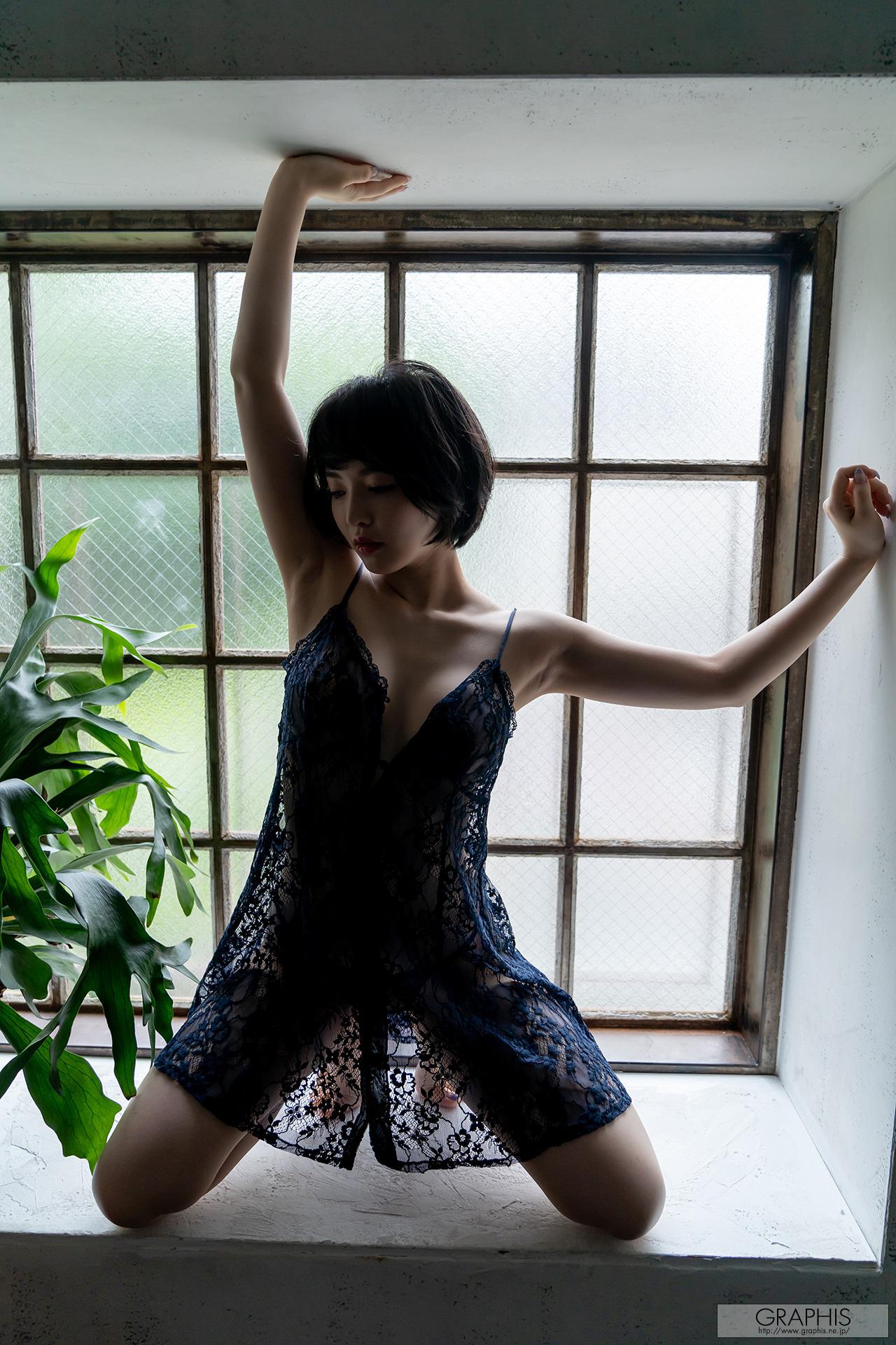 Graphis] Gravure Đầu Tiên – Tsubaki Sannomiya [160P