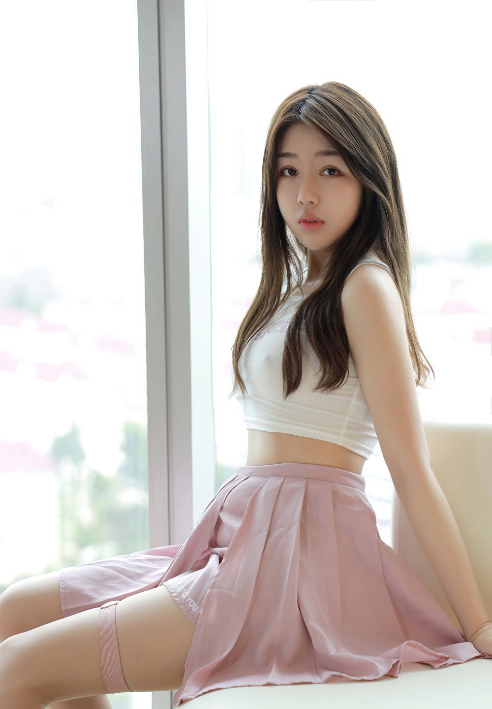 Meng Fan Pink JK Uniform Pleated Skirt, Sexy Fair and Beautiful Legs, High-Definition Hotel Photoshoot