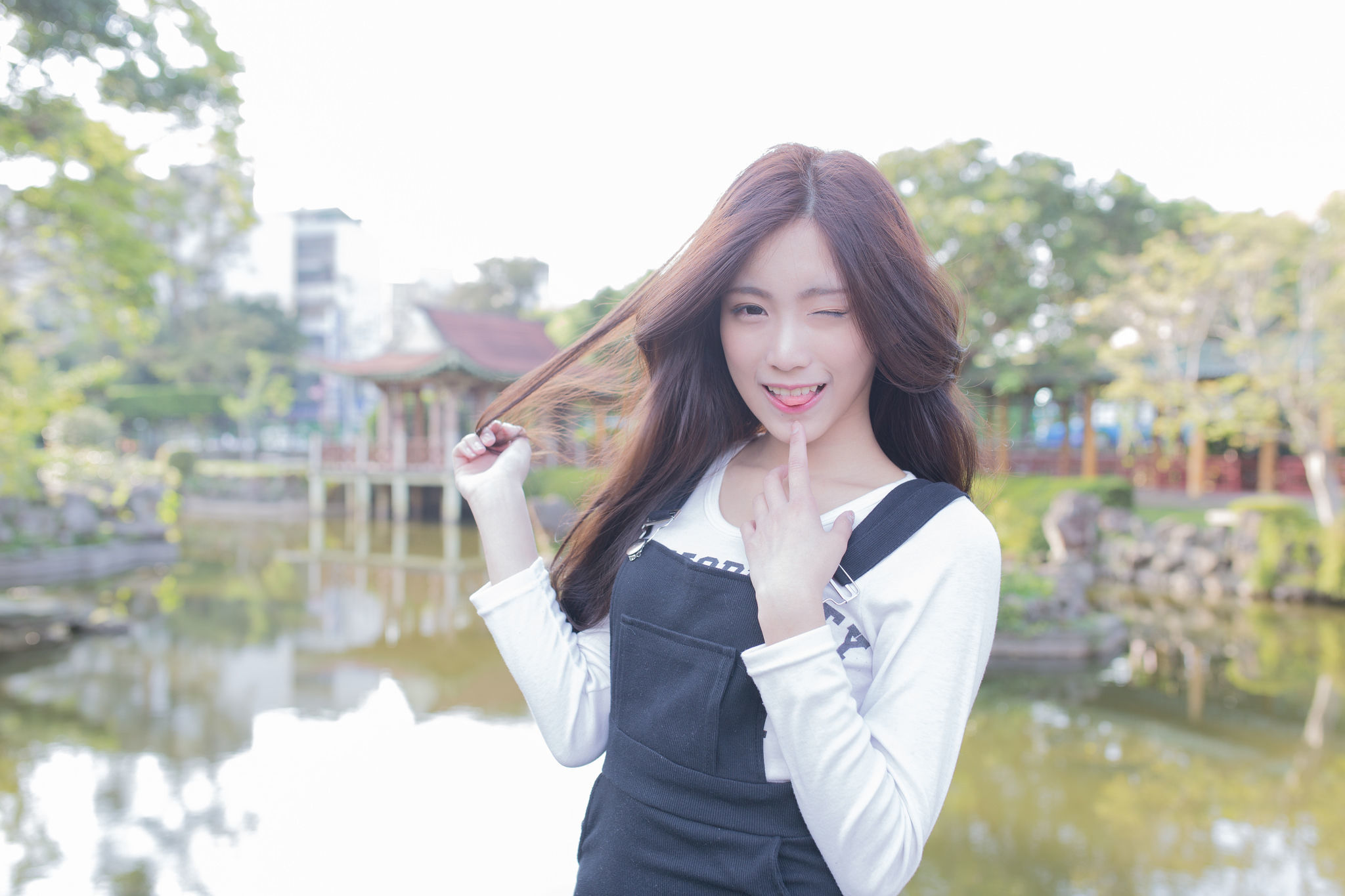 台湾の美女] チャン・チュウシャン 台北中山駅マクドナルドの校花女神公園小清新外撮