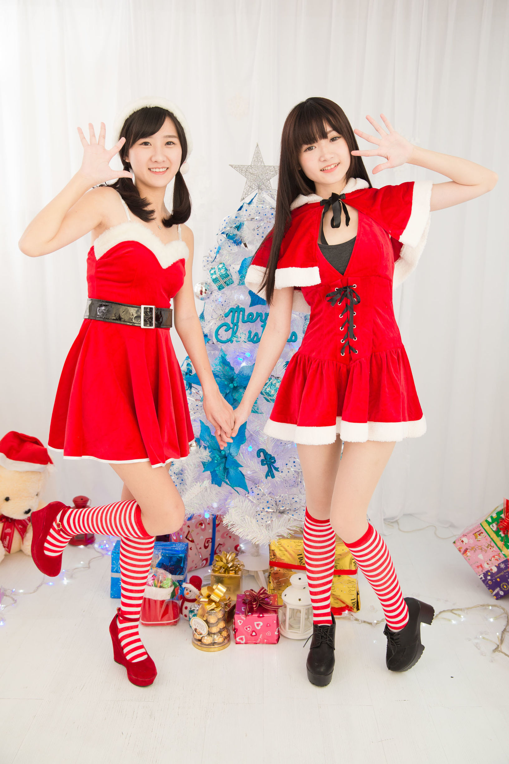 台湾美女] リシシュアン & ツイテンテン クリスマス室内撮影