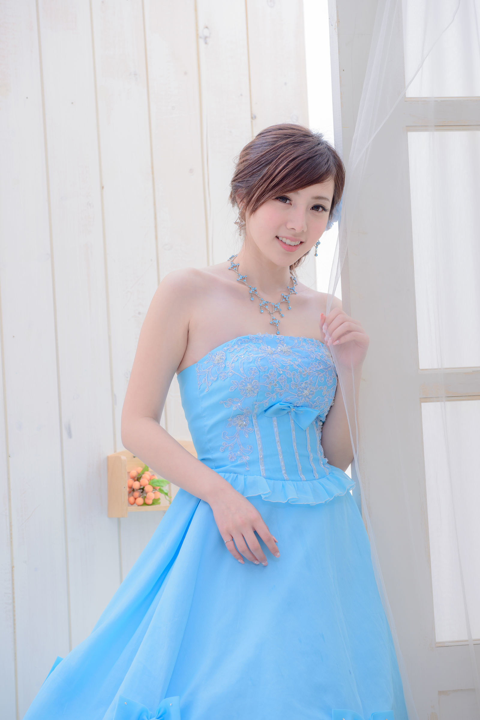 Taiwan Beauty] Chen Siying Blue and White Wedding Dress Photo Collection