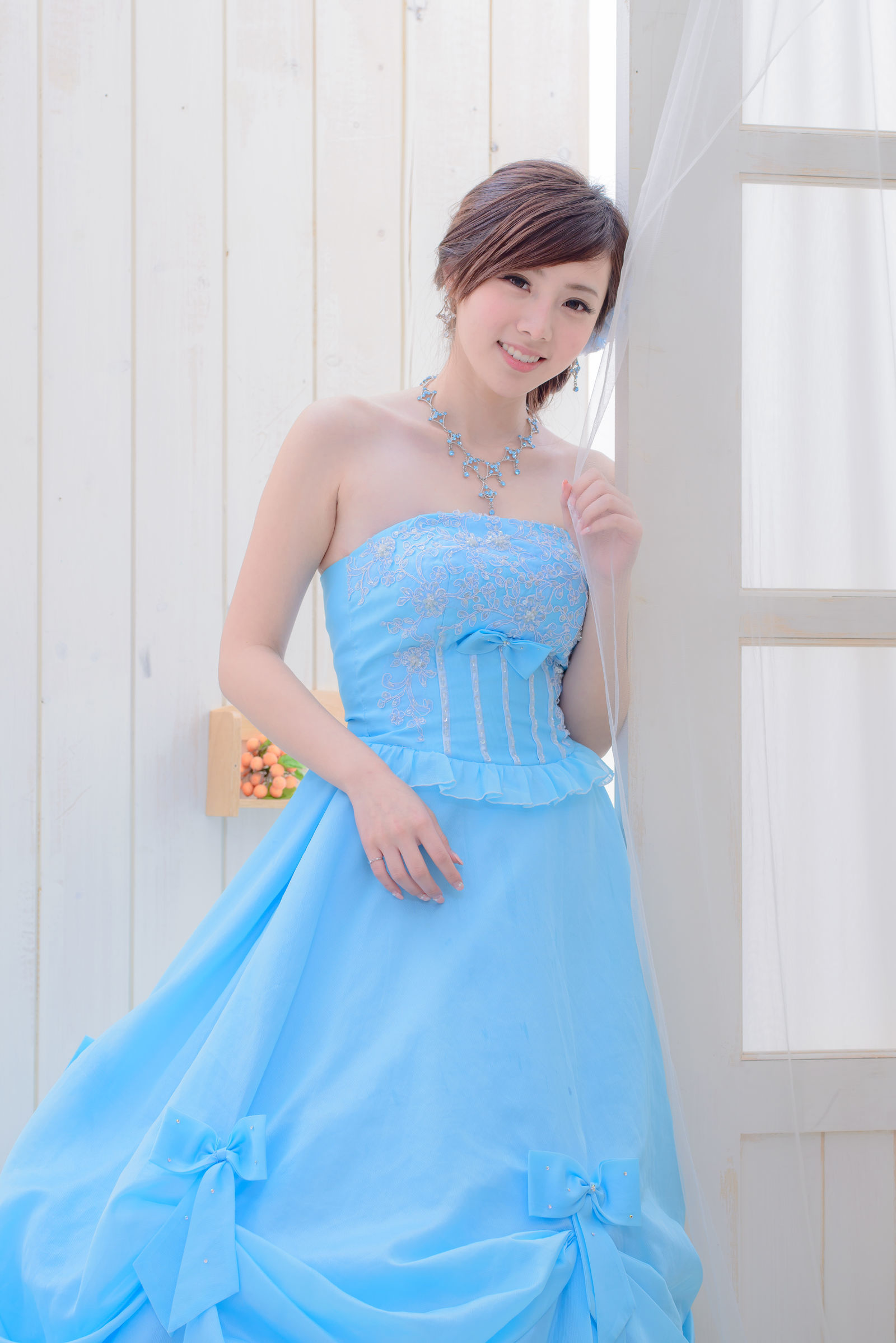 Taiwan Beauty] Chen Siying Blue and White Wedding Dress Photo Collection
