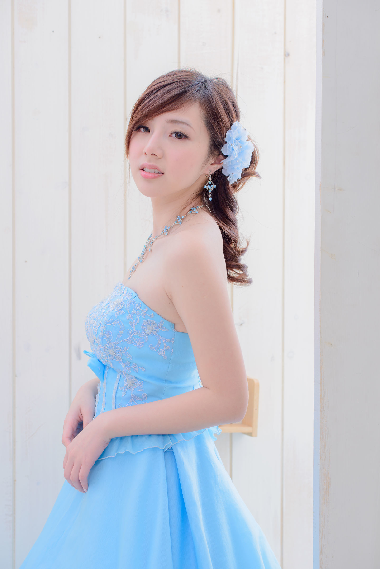 Taiwan Beauty] Chen Siying Blue and White Wedding Dress Photo Collection