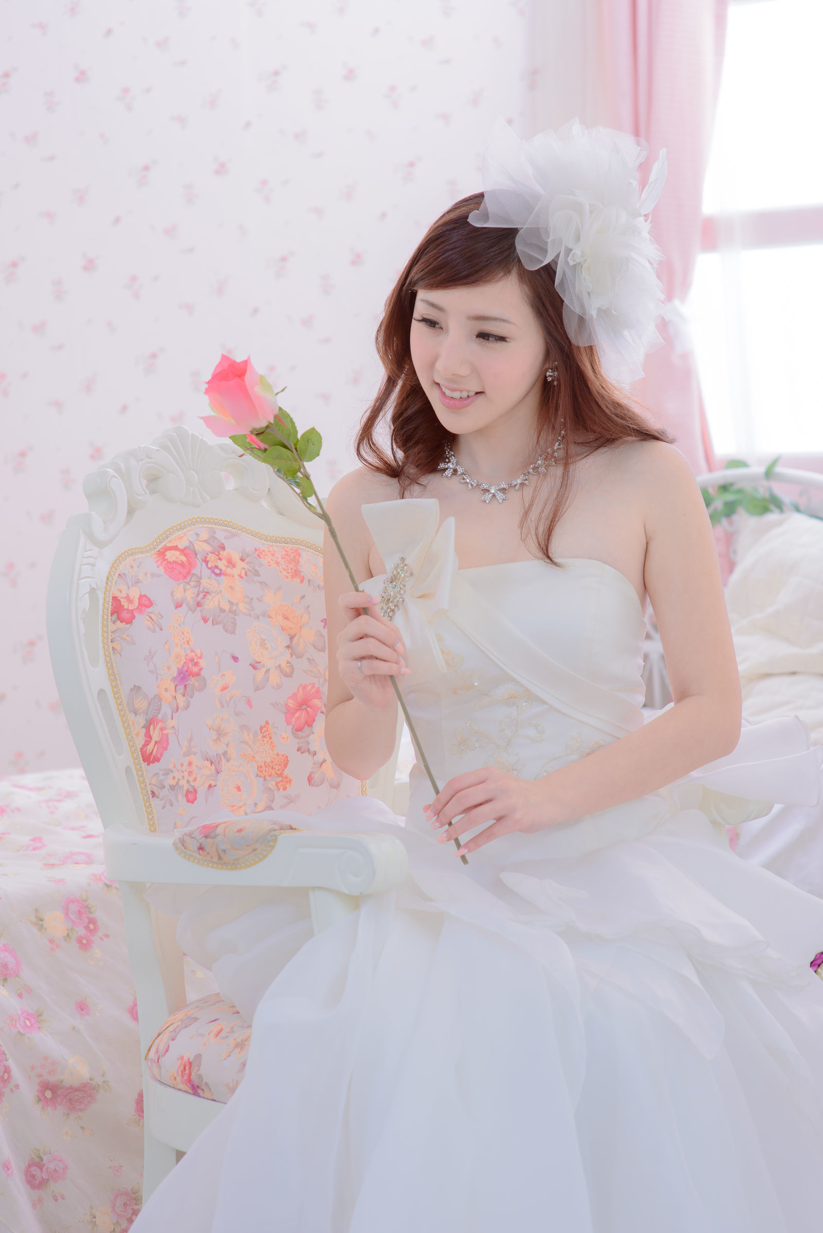 台湾の美女] チェン・シイン 藍白ウェディングドレス写真集