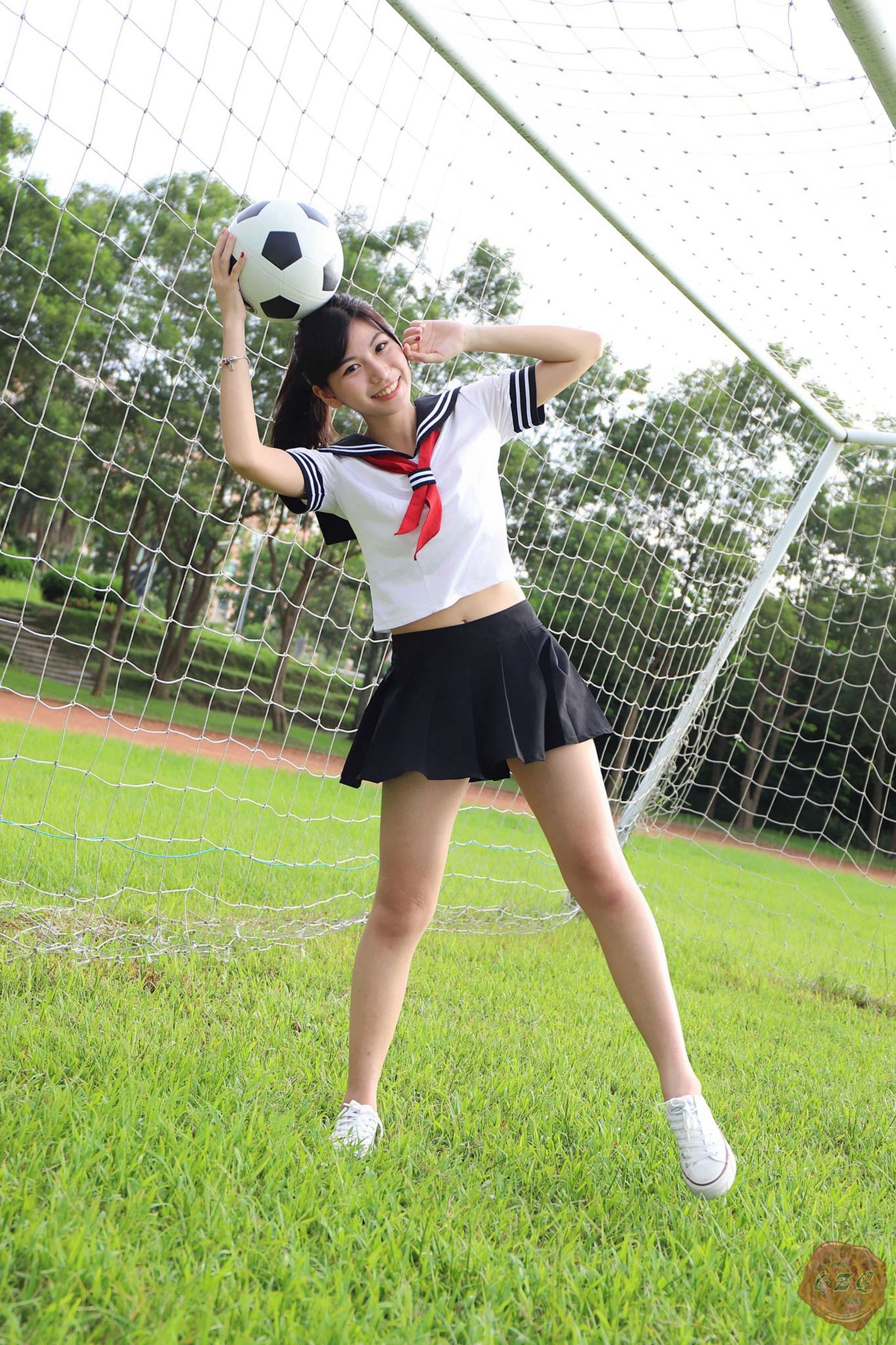 台湾の美女] 制服の女子生徒 No.001 リン・ウェンディ