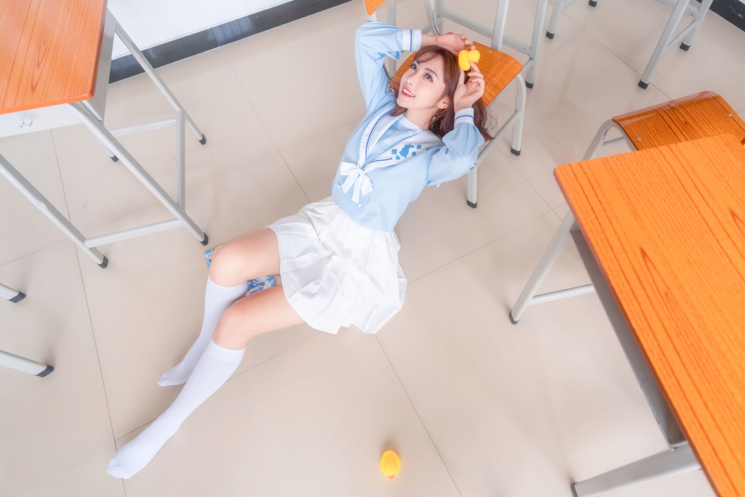 Meow Sugar Films] Vol. 009: Little Yellow Duck and White Silk