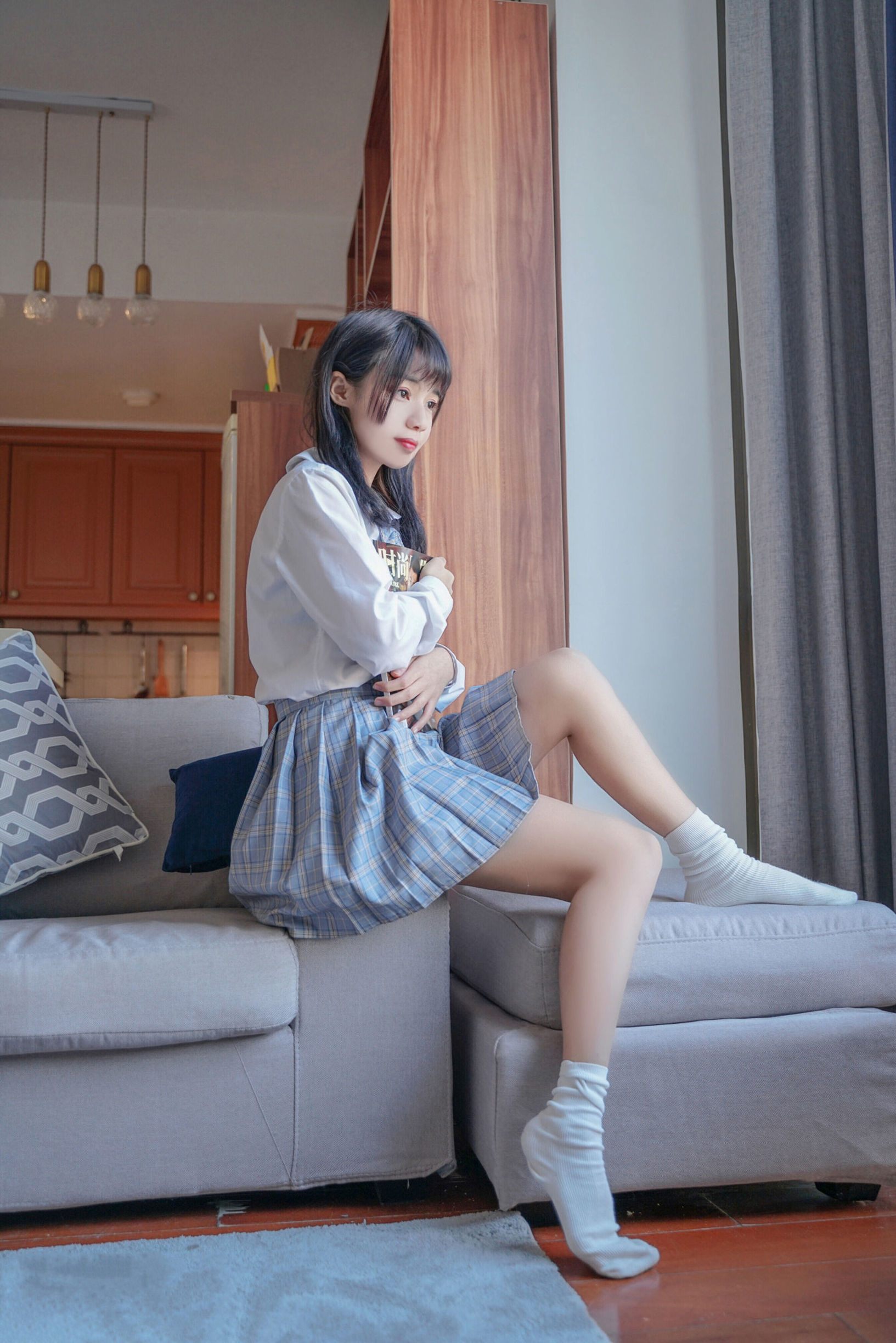 Miêu Đường Điện Ảnh] VOL.047 Váy đồng phục chân trần