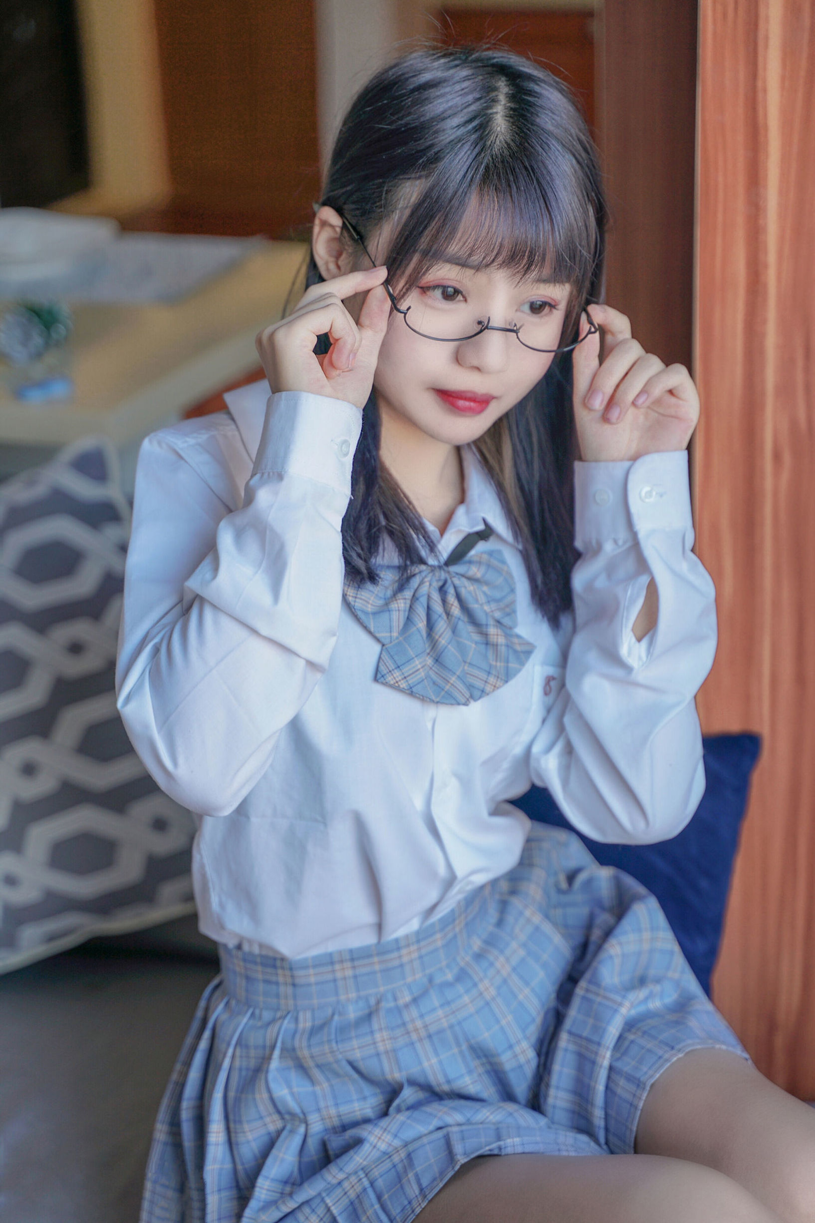 Meow Sugar Film] VOL.047 Bare Leg Uniform Skirt