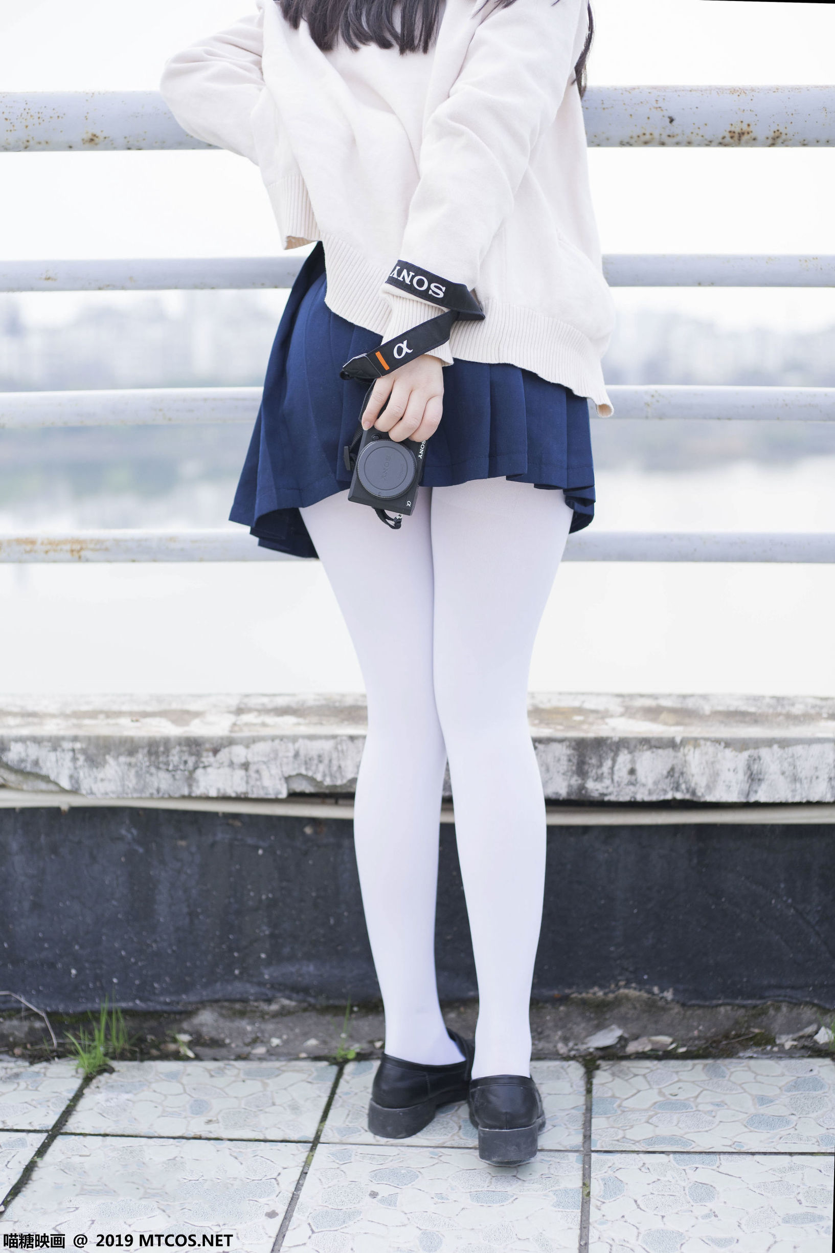Meow Sugar Film] VOL.067 Miaomiao's White Silk Sailor Uniform