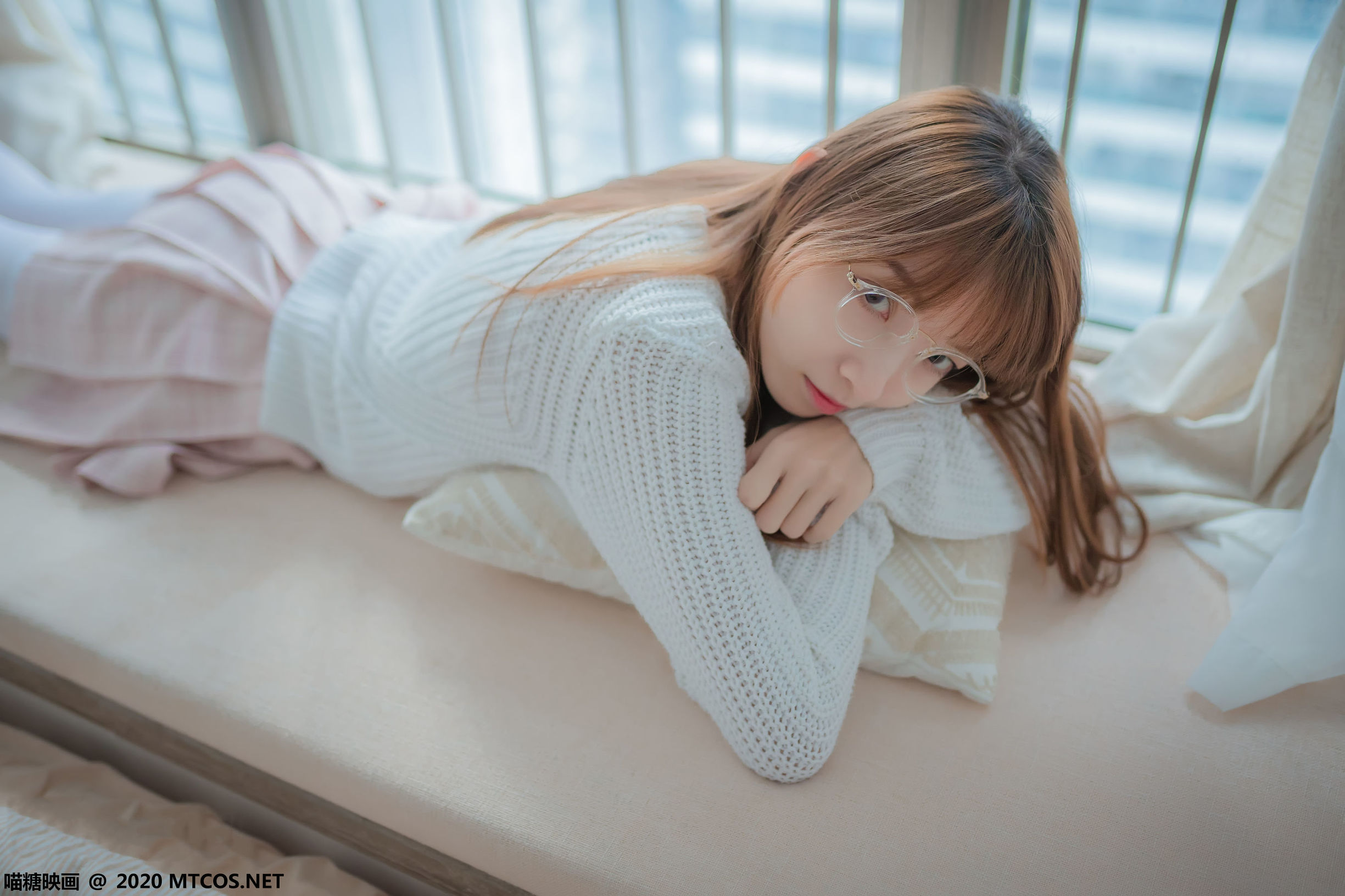ミャオタン映画] VOL.077 ピンクの格子柄スカートの目が特徴の娘
