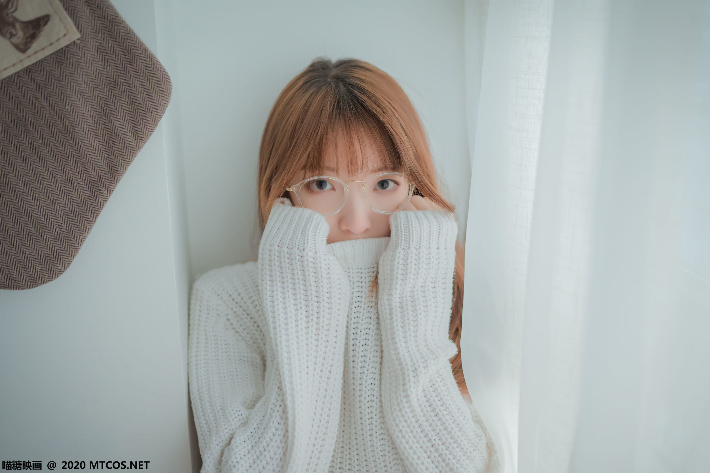 ミャオタン映画] VOL.077 ピンクの格子柄スカートの目が特徴の娘