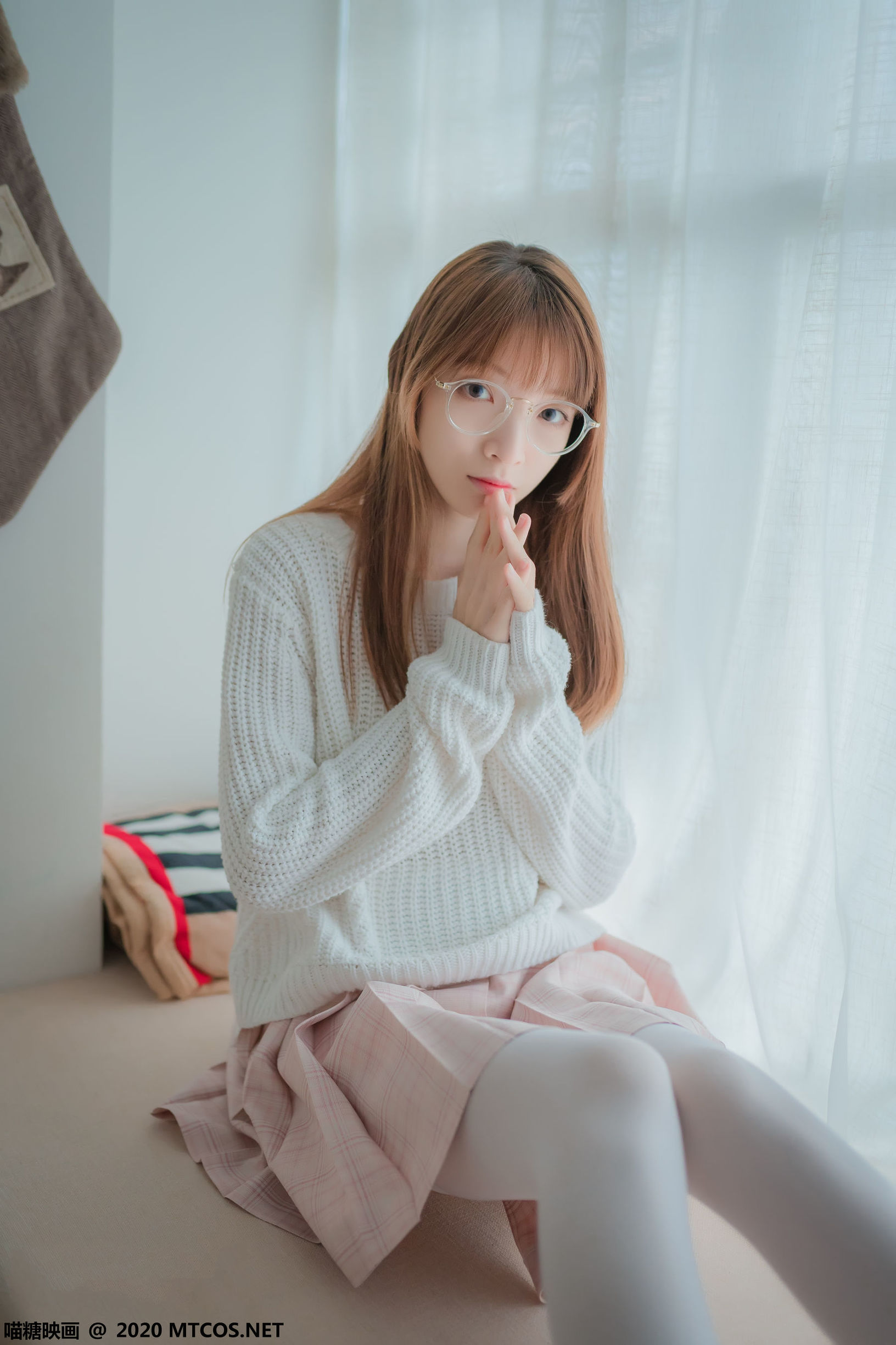 ミャオタン映画] VOL.077 ピンクの格子柄スカートの目が特徴の娘