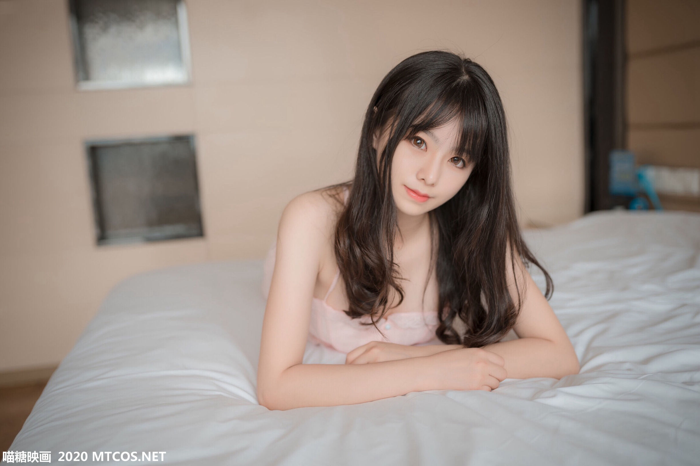 묘탕영화] VOL.104 분홍색 스트랩 잠옷