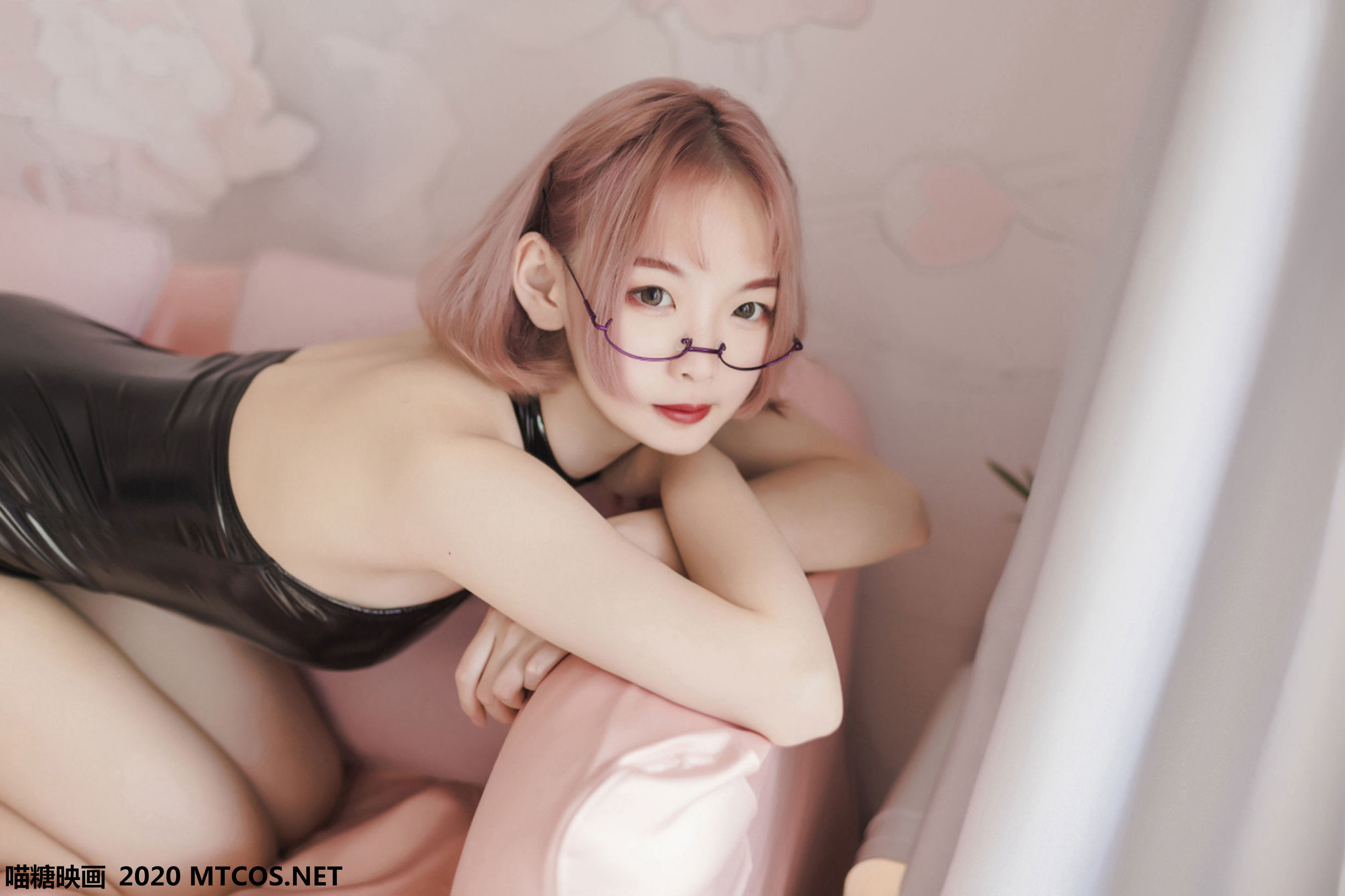 Miêu Đường Điện Ảnh] VOL.110 《Cô Gái Chân Dài Mắt Kính》