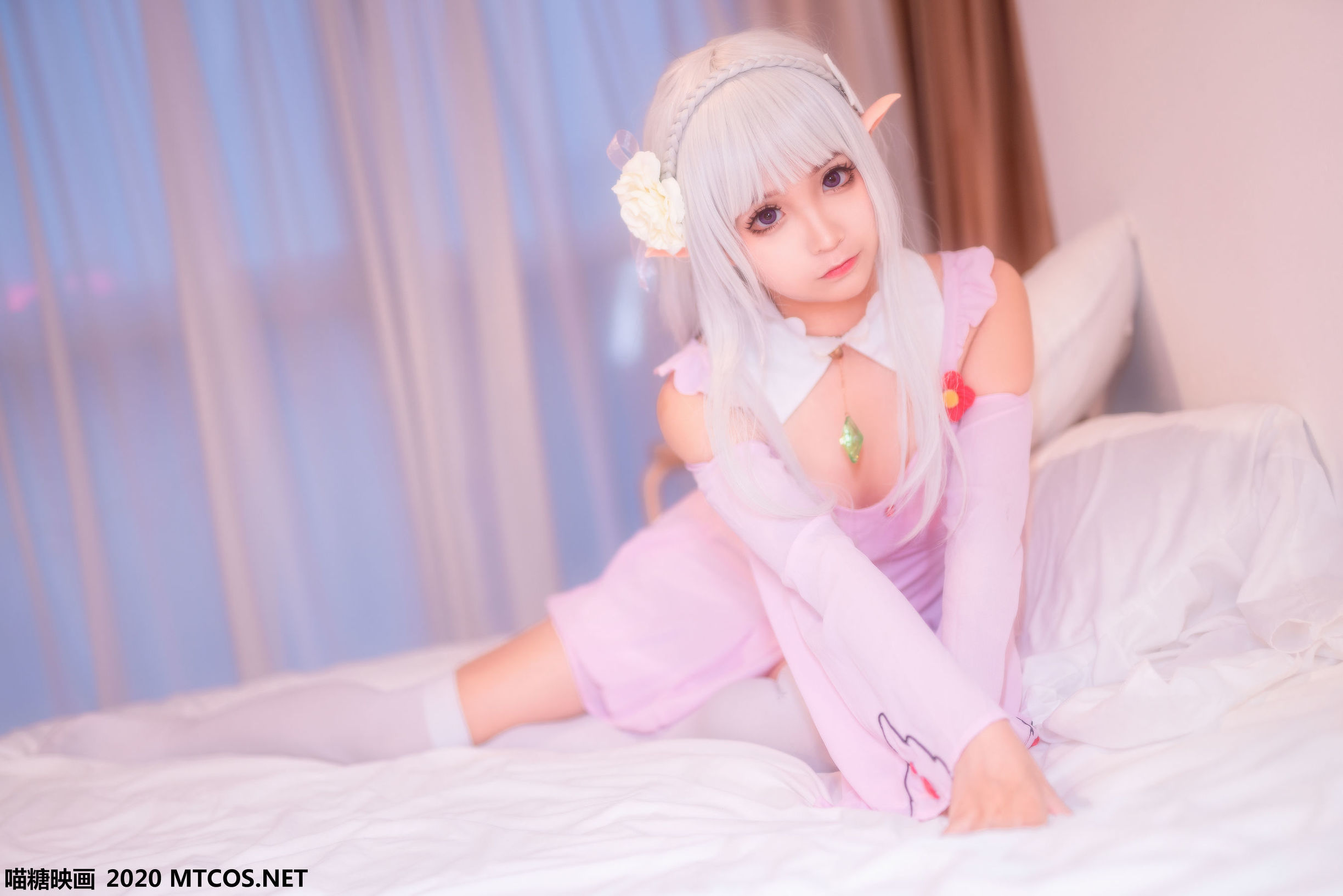 Meow Sugar Films] Vol. 118 "Off-Shoulder Nightgown