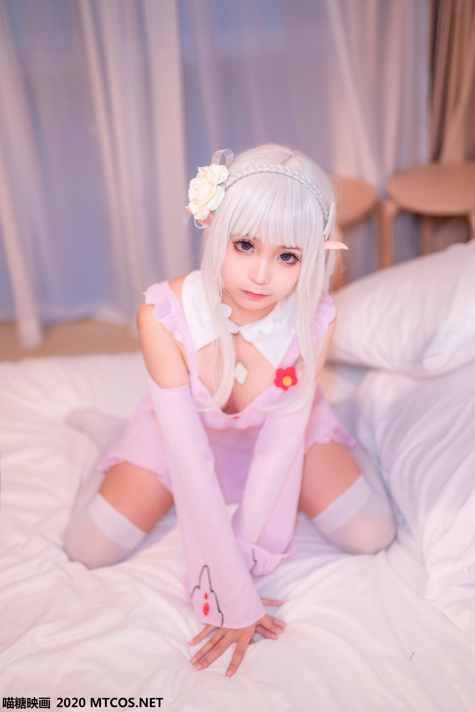 Meow Sugar Films] Vol. 118 "Off-Shoulder Nightgown