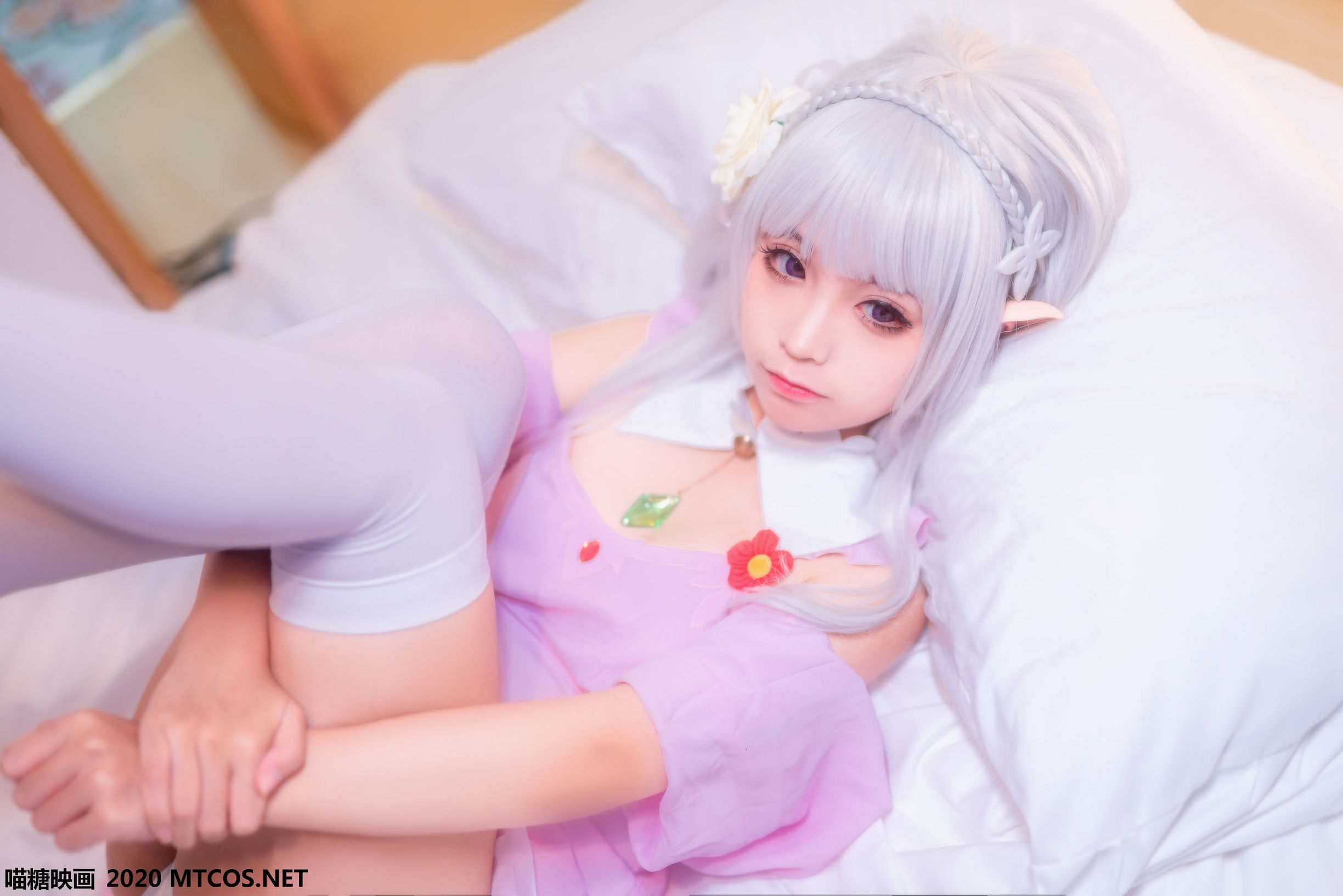 Meow Sugar Films] Vol. 118 "Off-Shoulder Nightgown