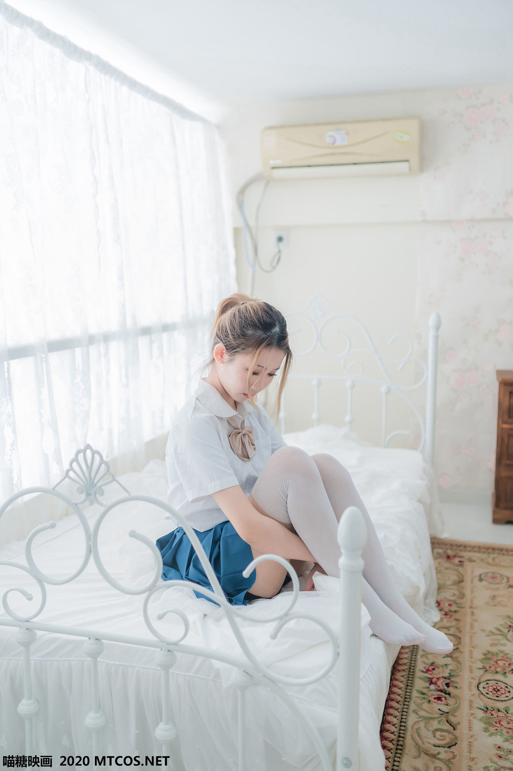Meow Tang Films] VOL.121 "White Silk JK Schoolgirl