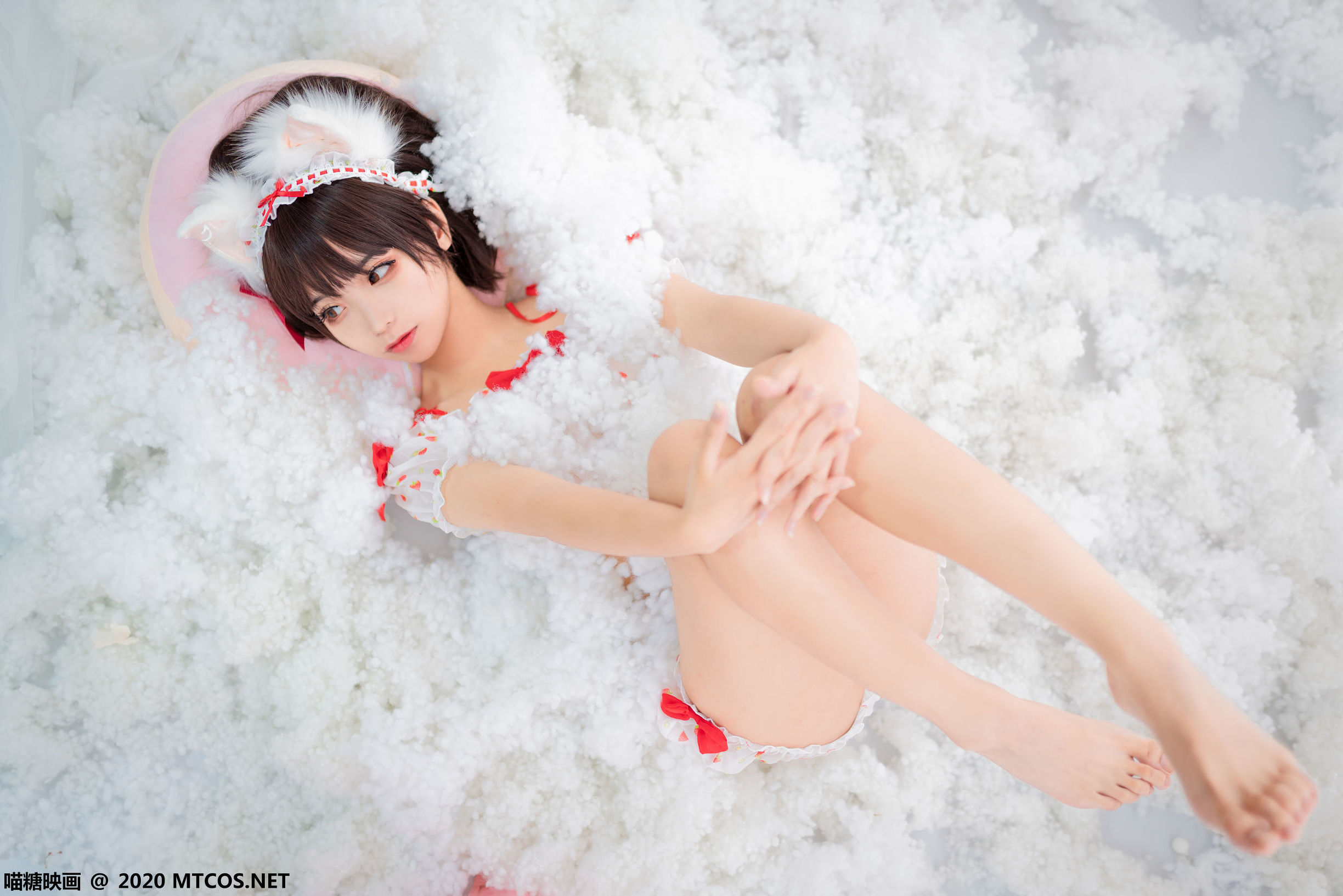 Meow Sugar Film] Vol. 155 Strawberry Print Babydoll Nightgown