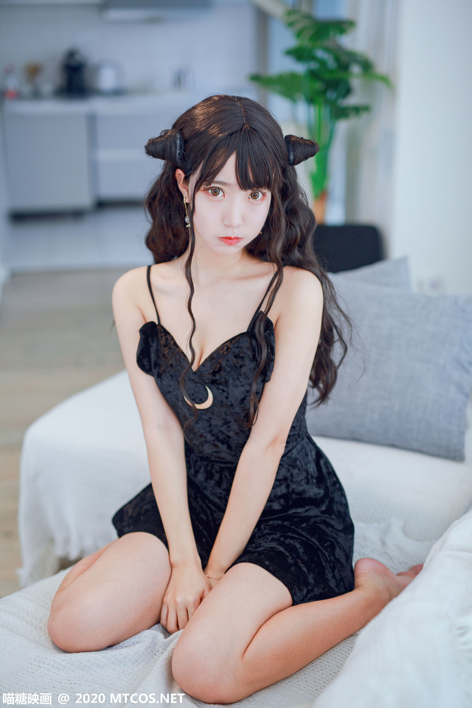 먀오탕영화] VOL.160 작은 악마 검은 치마
