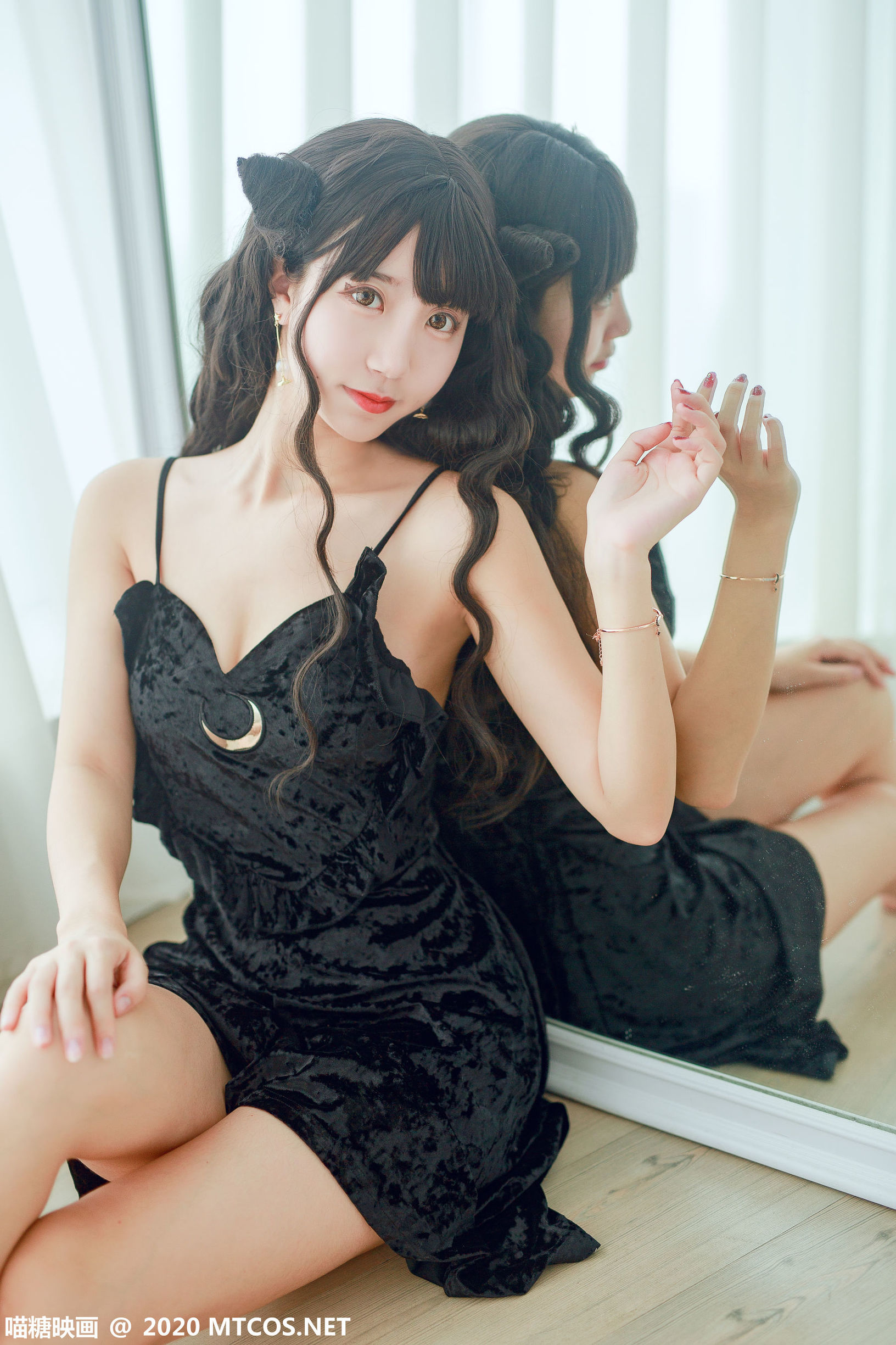 먀오탕영화] VOL.160 작은 악마 검은 치마