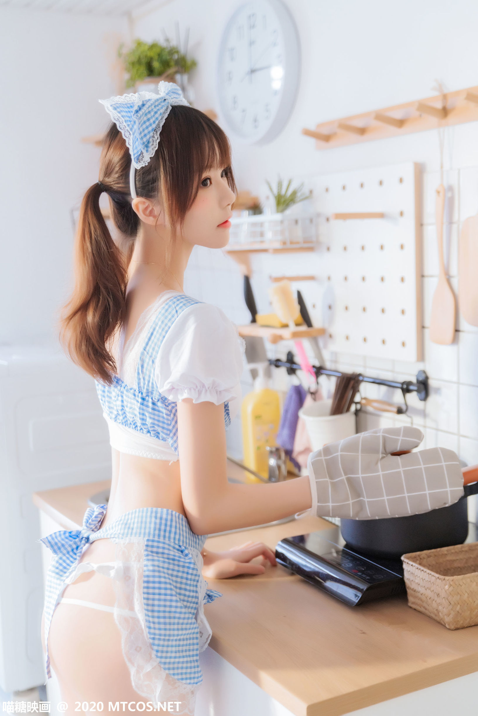 Miao Tang Film] Vol. 190: The Pampered Wife and the Cook Maid