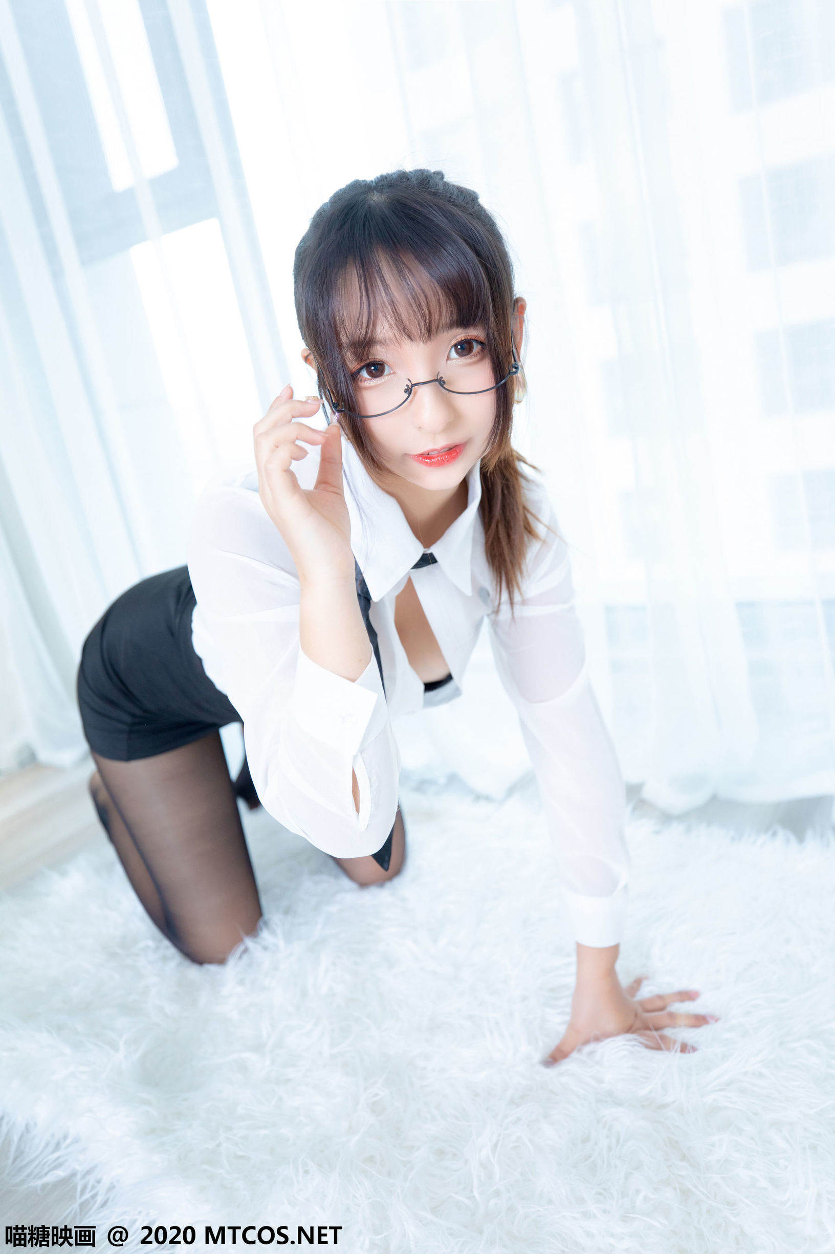 Miaotang Film] Vol. 202: OL Uniform Skirt