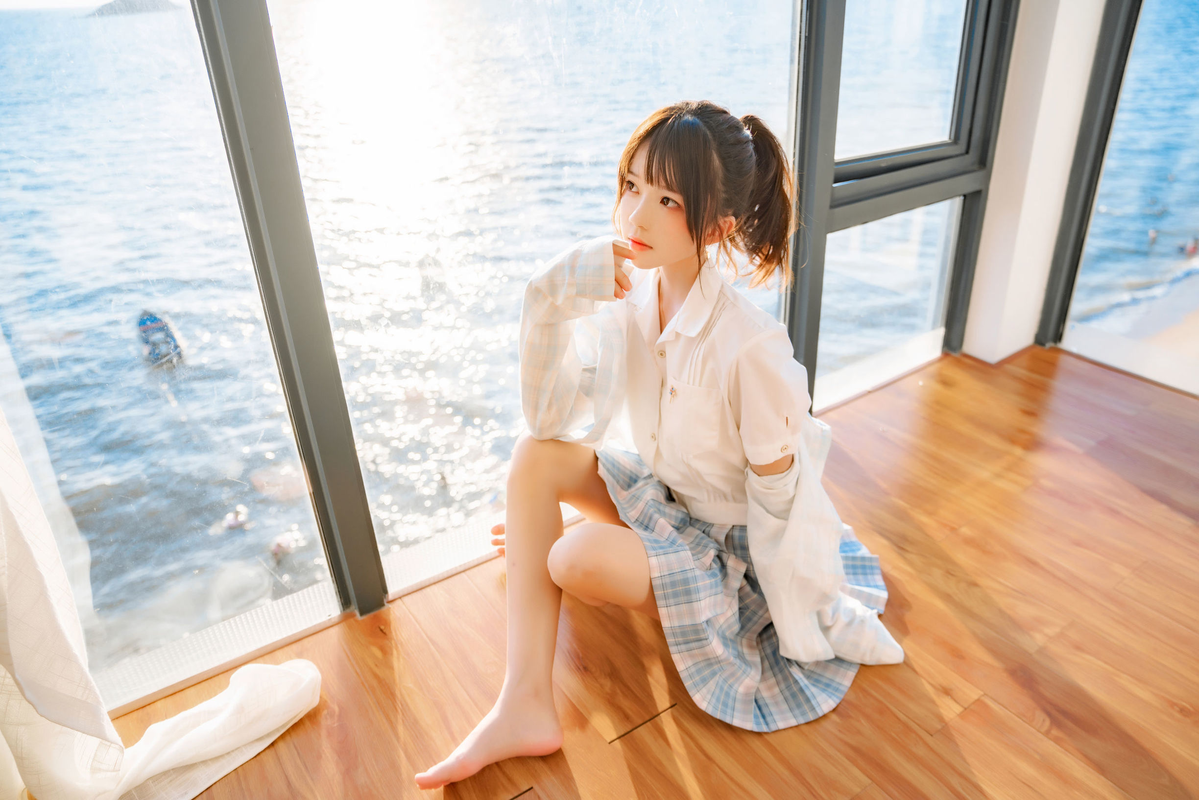 Meow Sugar Films] Vol. 241: The Sea by the Window