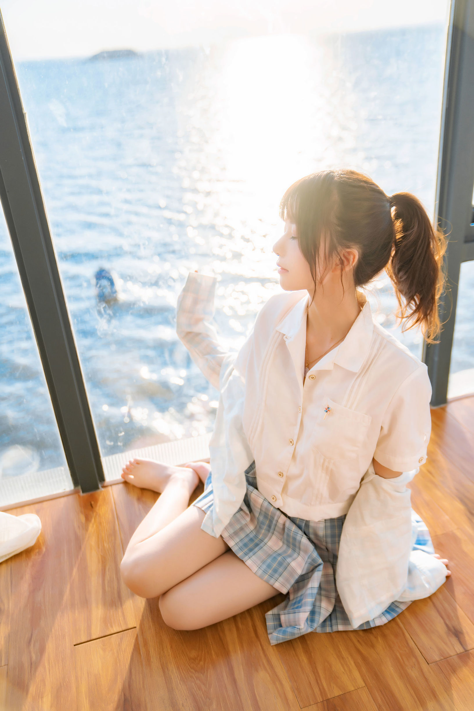 Meow Sugar Films] Vol. 241: The Sea by the Window