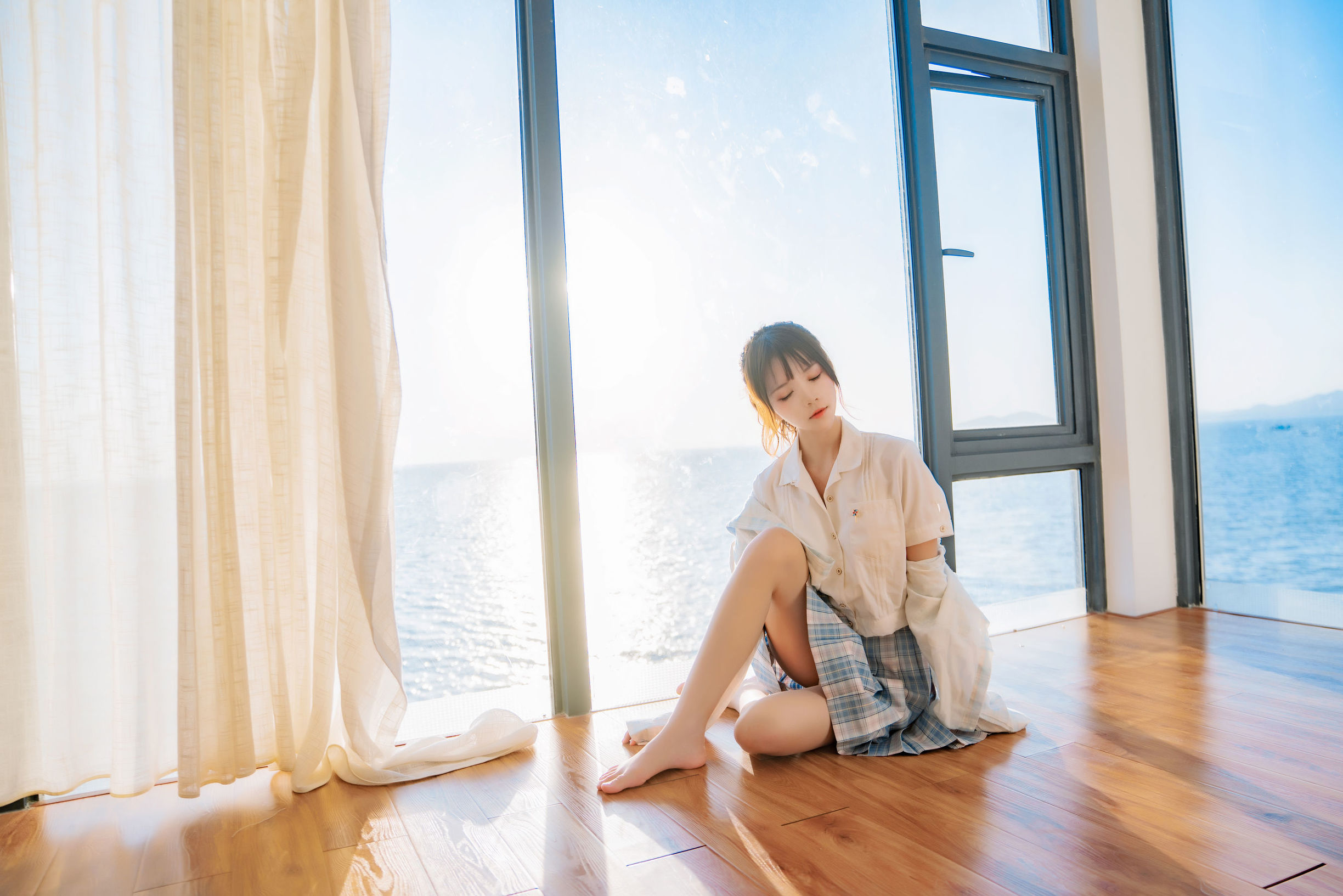 Meow Sugar Films] Vol. 241: The Sea by the Window