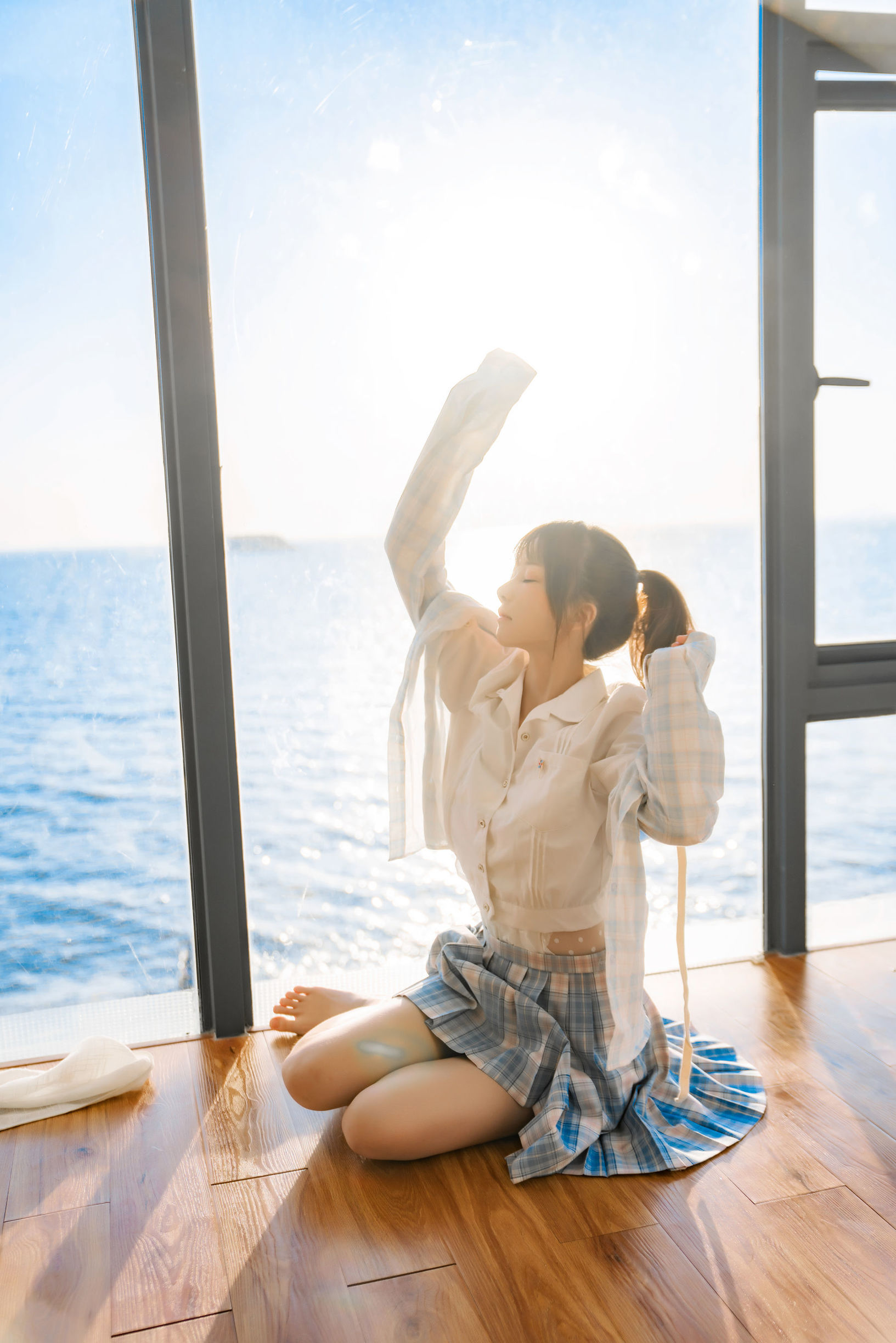 Meow Sugar Films] Vol. 241: The Sea by the Window