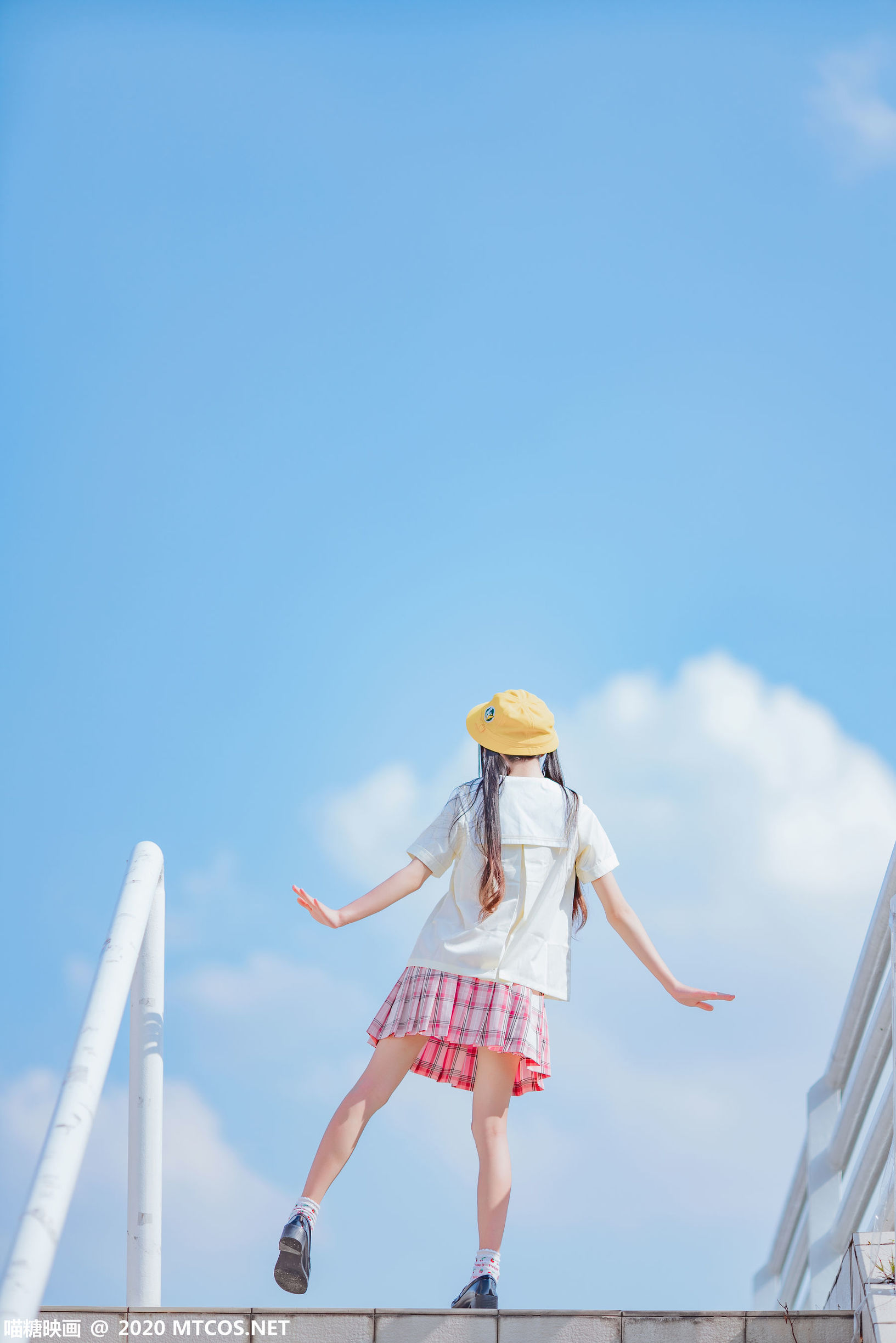 Miaotang Film] Vol. 256 Outdoor Small Yellow Hat