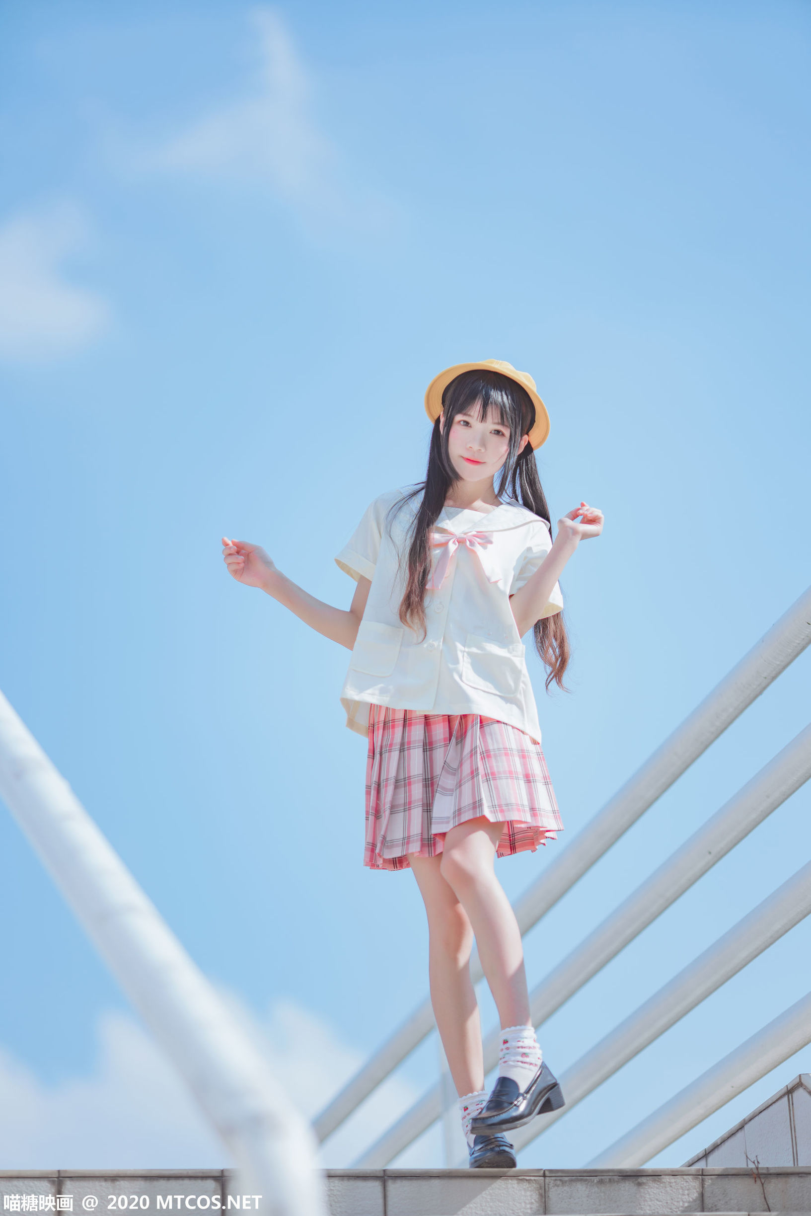 Miaotang Film] Vol. 256 Outdoor Small Yellow Hat