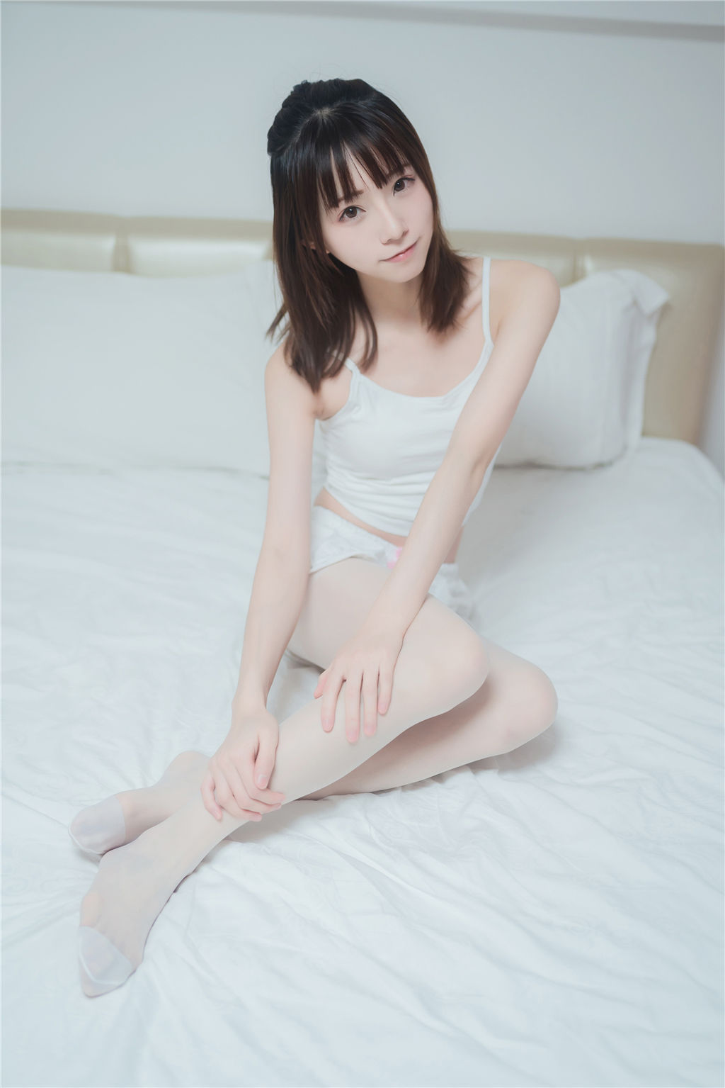 Miaotang Film] Vol. 269 White Suit