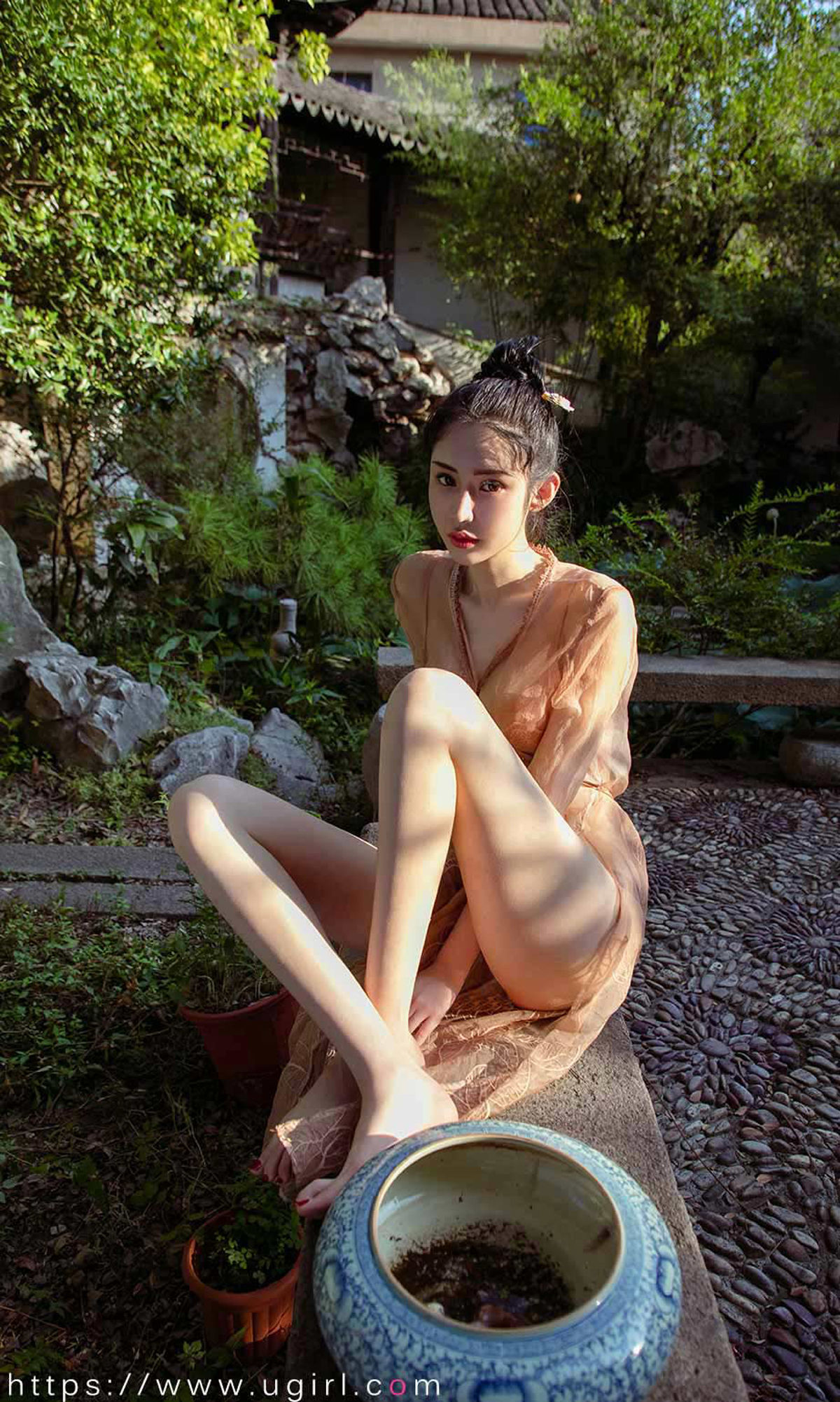 Yuguo Circle Ai Youwu] No.1643 Chen Siqi & Mi Mi & Meng Ni & Meng Qiqi & Zhi Fei Er & Xiao Hei & Su Mo, Love to the Point Where the Corners of the Mouth Rise