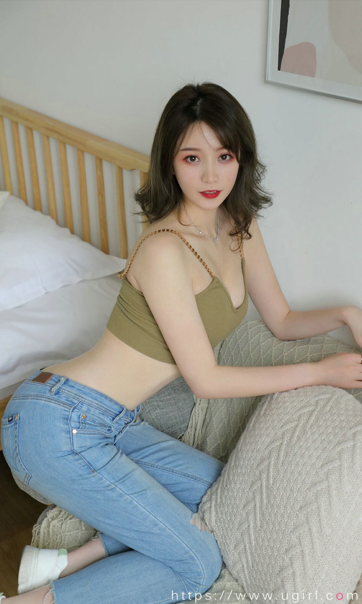 Ugirls] No.1872 Huan Xue'er Beautiful Legs in Jeans