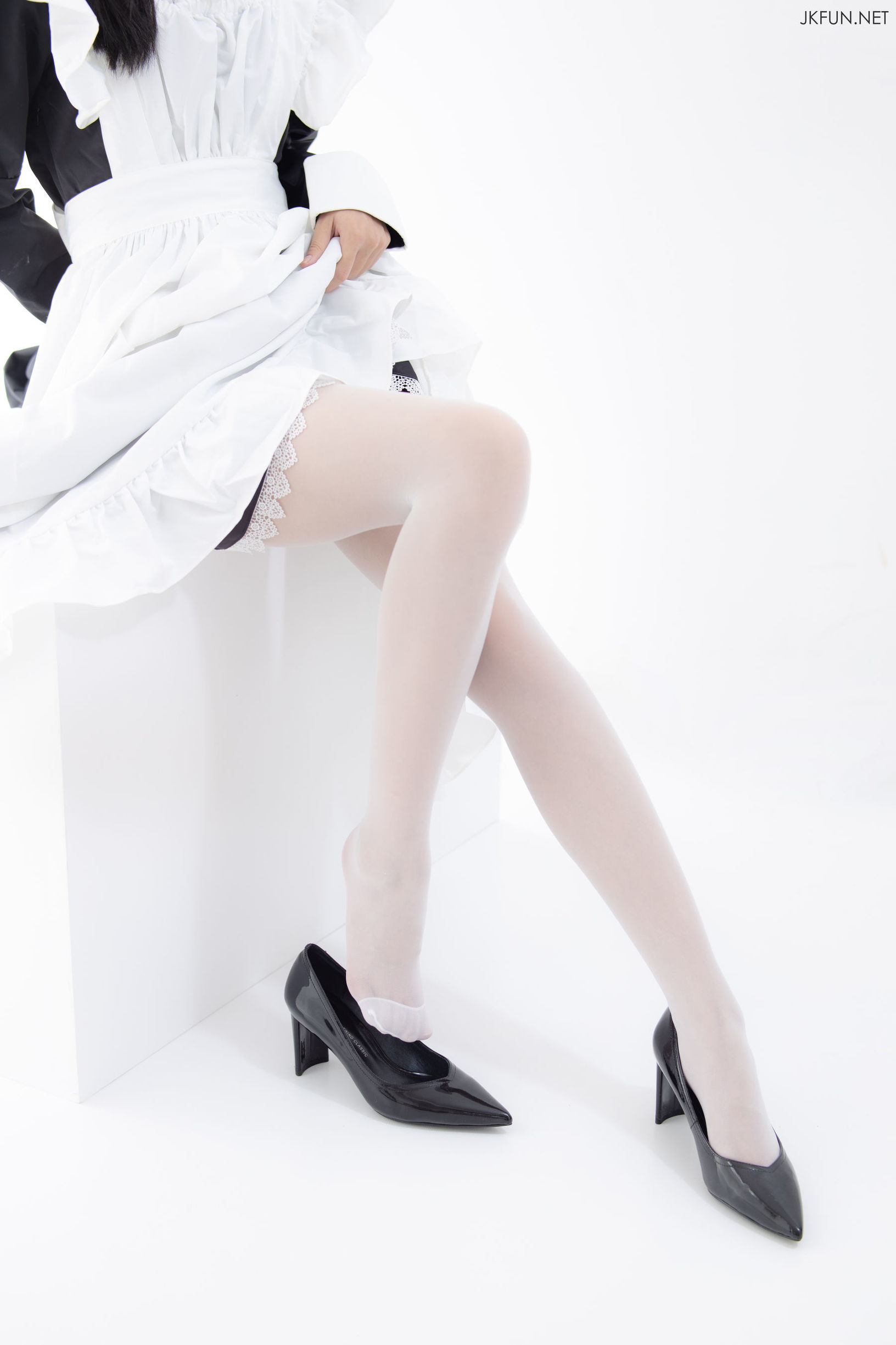 센로채단] 메이드 안경 소녀